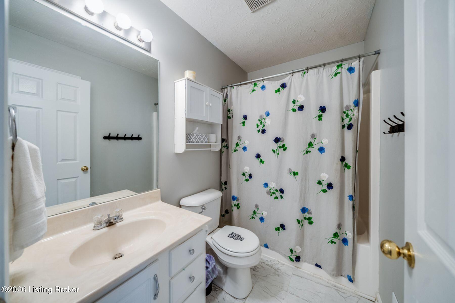 10621 Dry Creek Way Property Photo 26