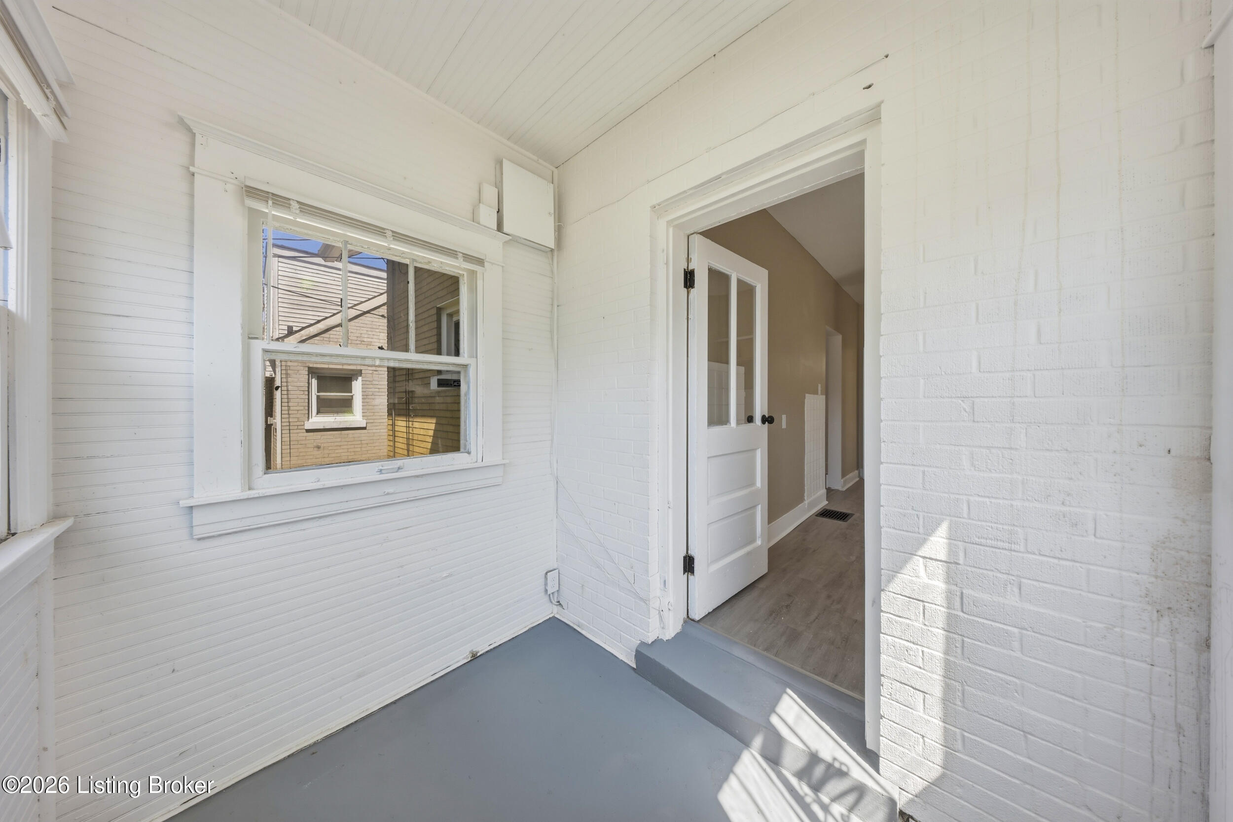 1810 Oregon Ave Property Photo 25