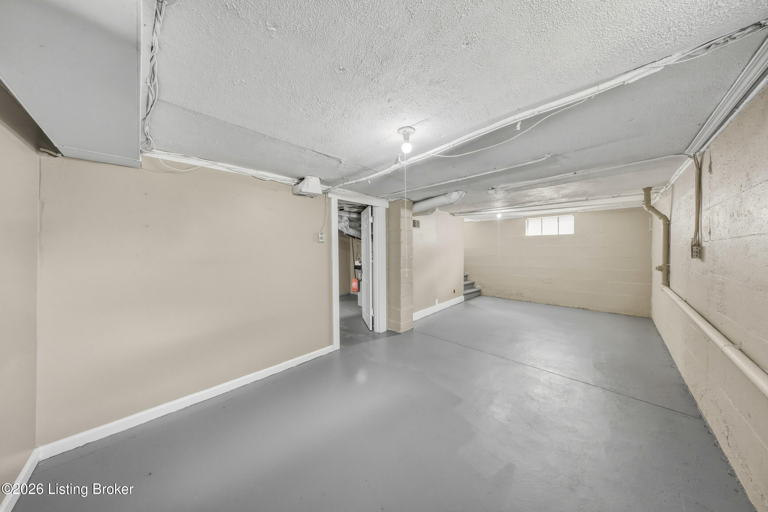1810 Oregon Ave Property Photo 38