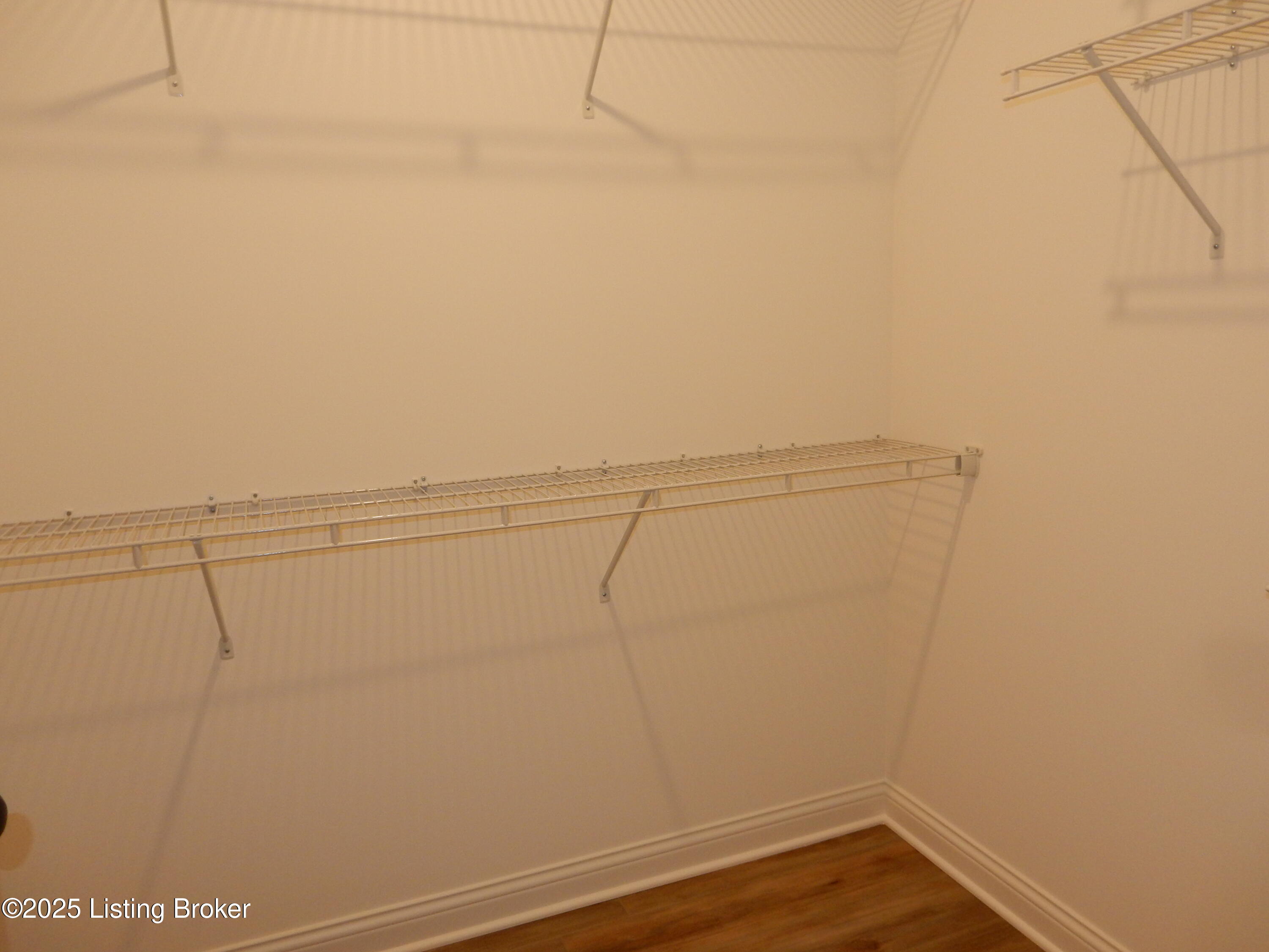 178 Bullitt Creek Dr Property Photo 15