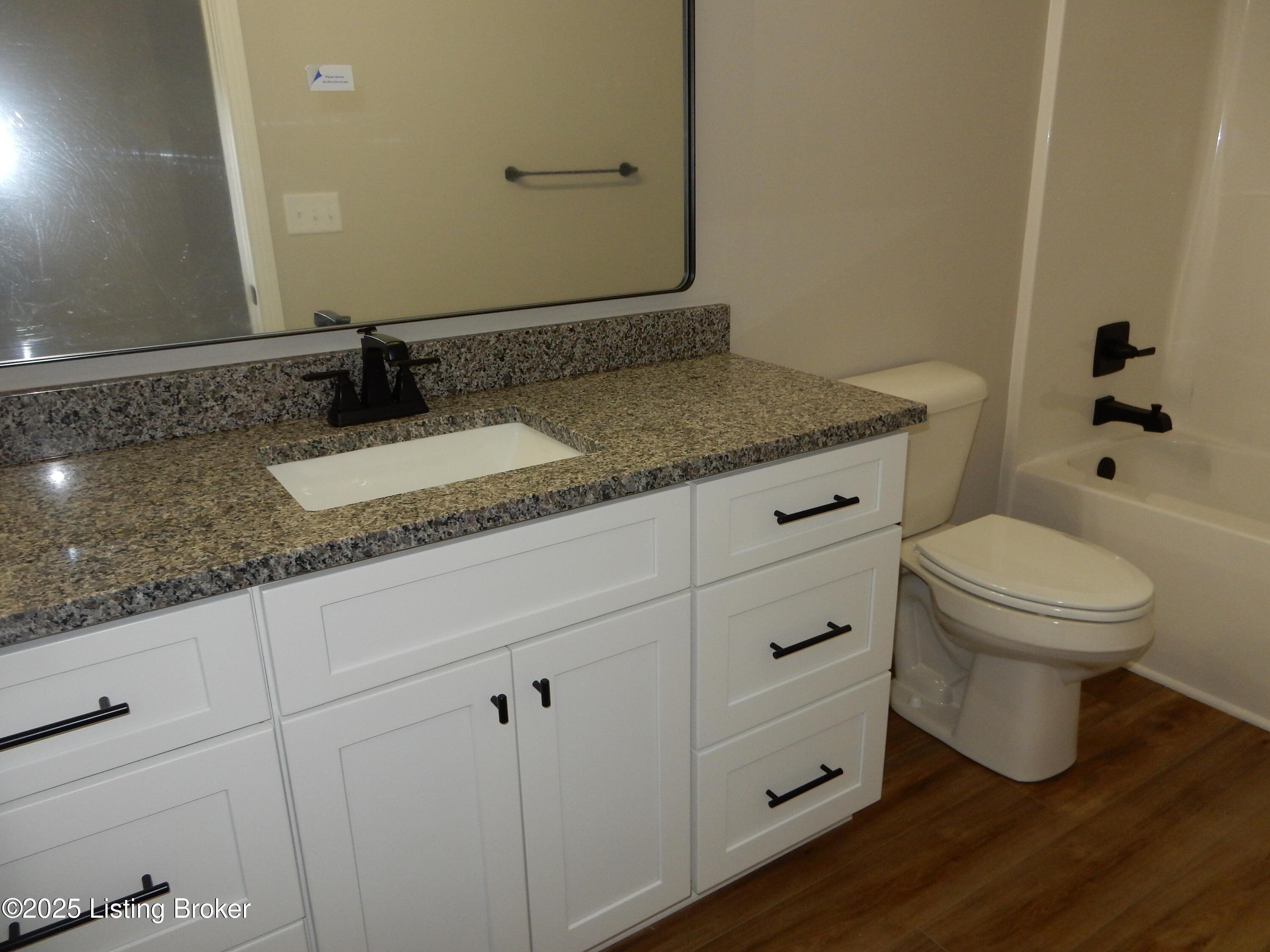 178 Bullitt Creek Dr Property Photo 18