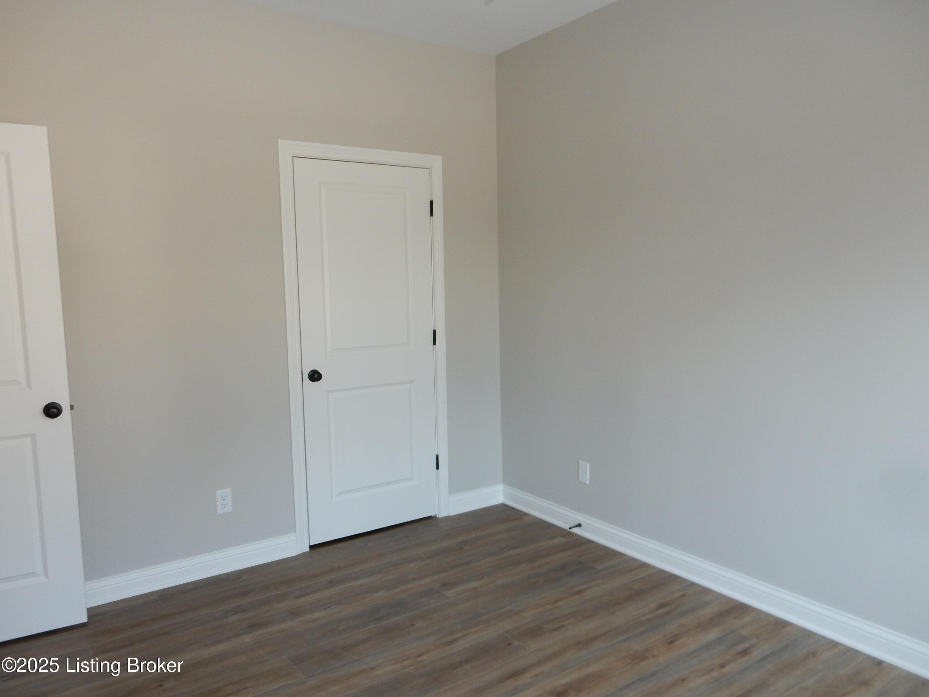 178 Bullitt Creek Dr Property Photo 20