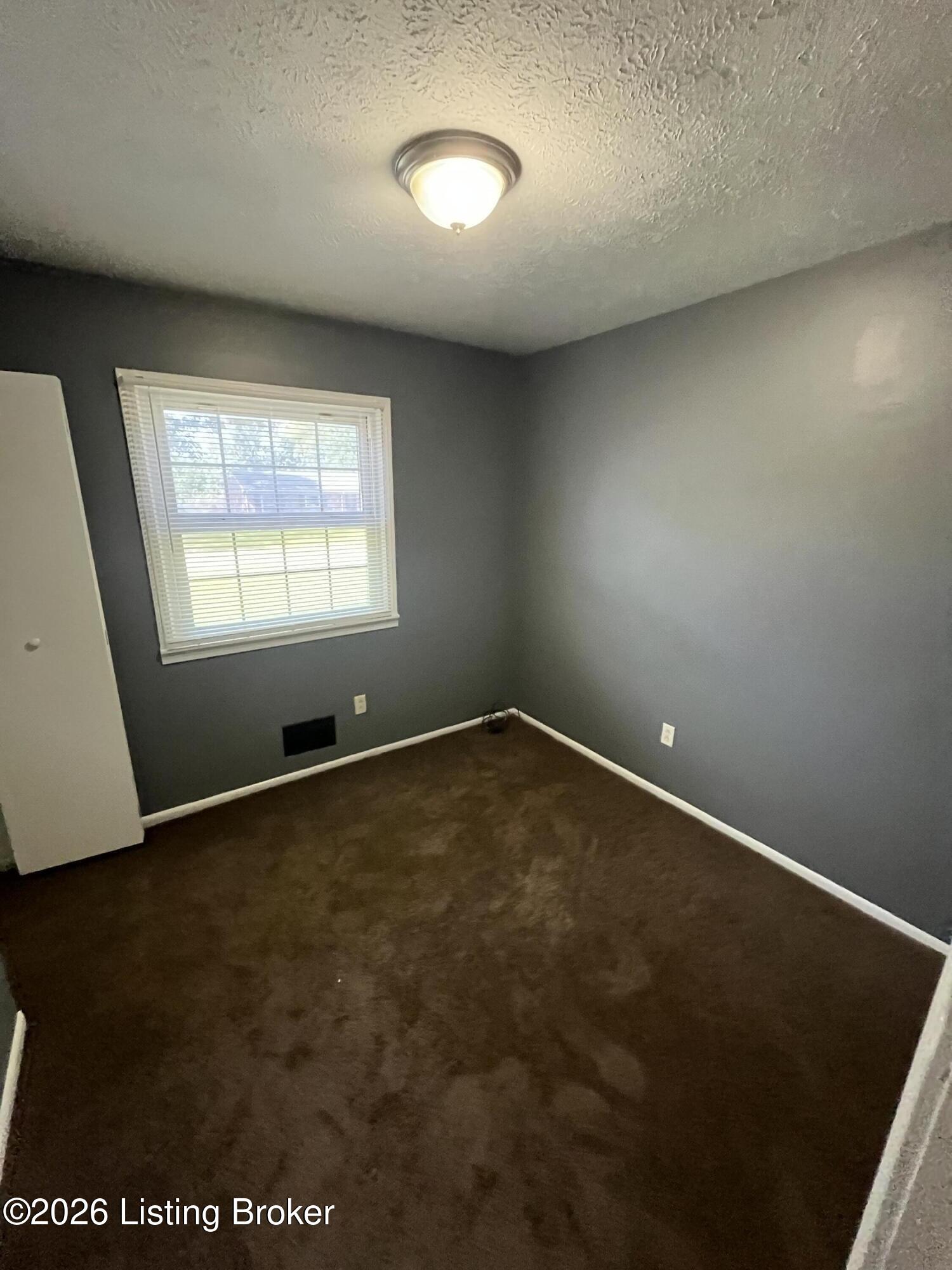 11107 Thunder Dr Property Photo 4