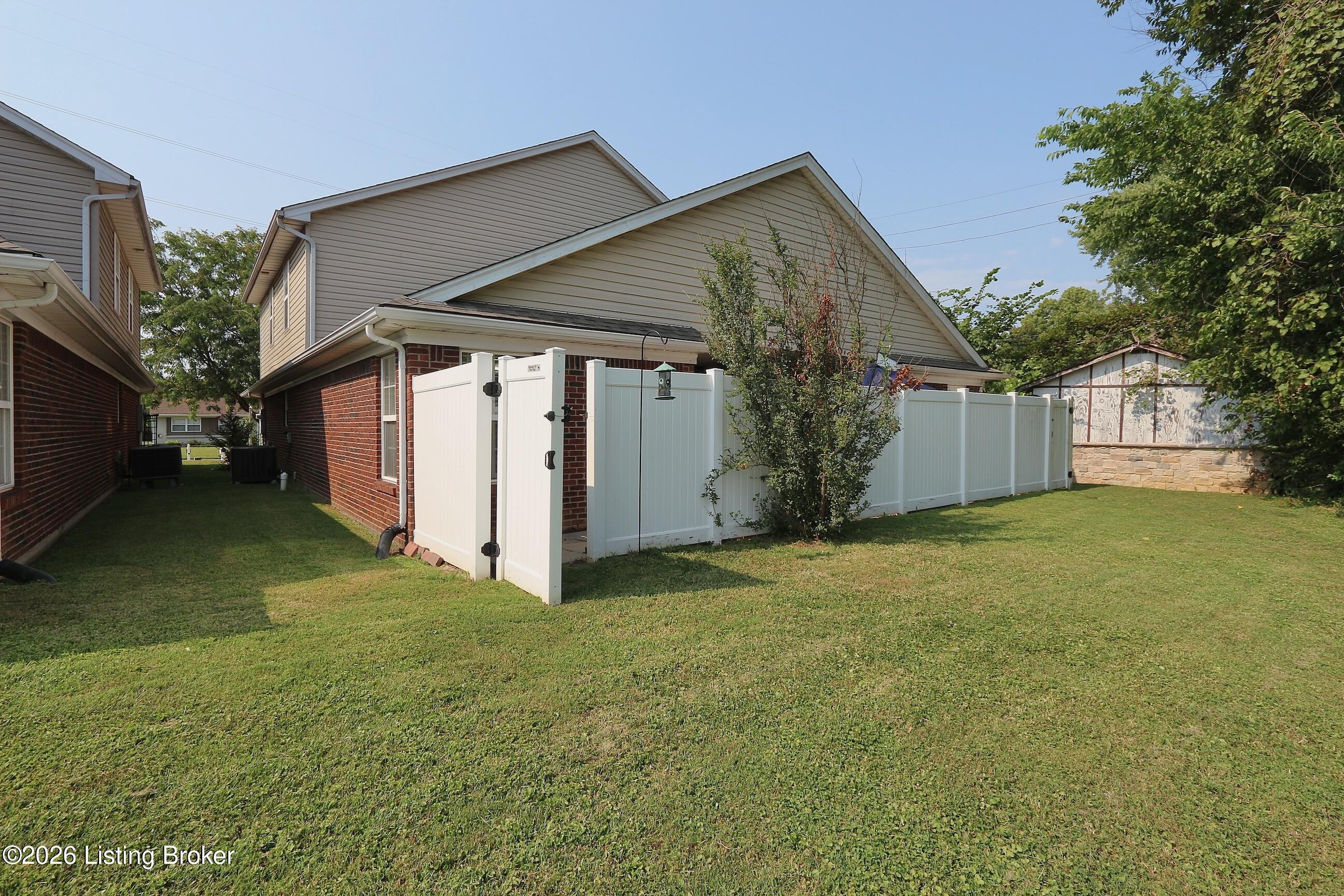 1454 Blackiston View Dr Property Photo 44