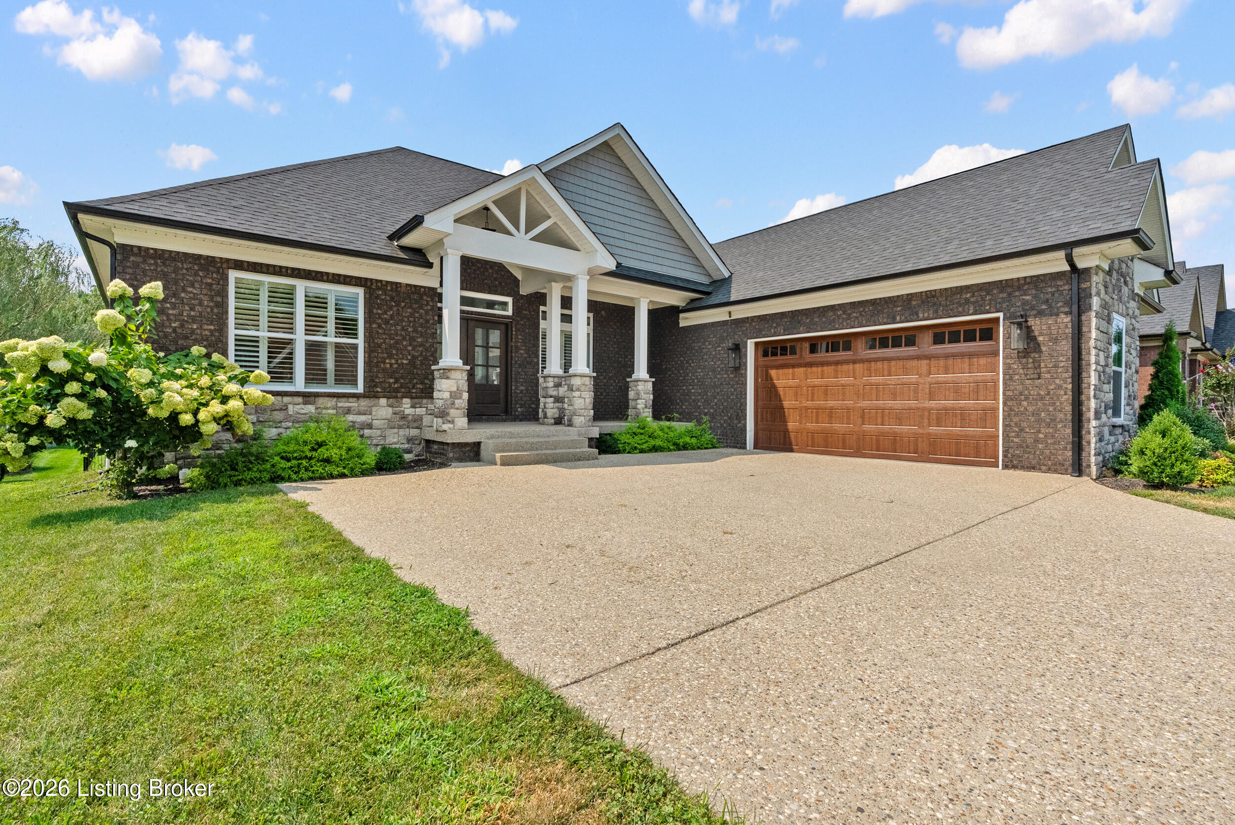 10424 Martinside Dr Property Photo 1