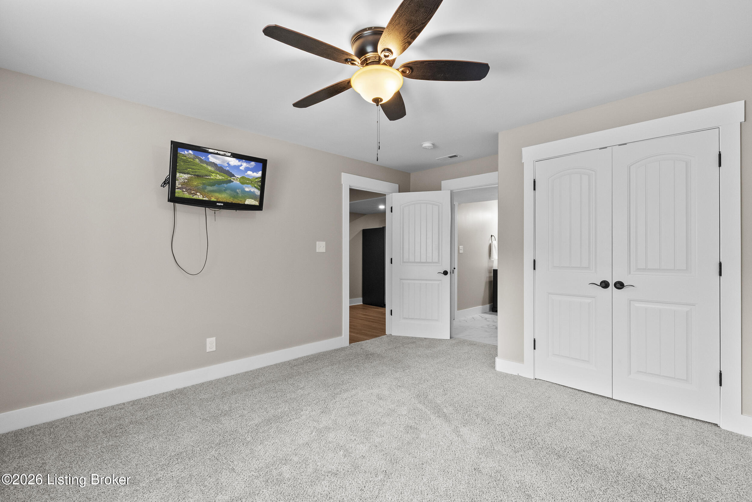 10424 Martinside Dr Property Photo 25