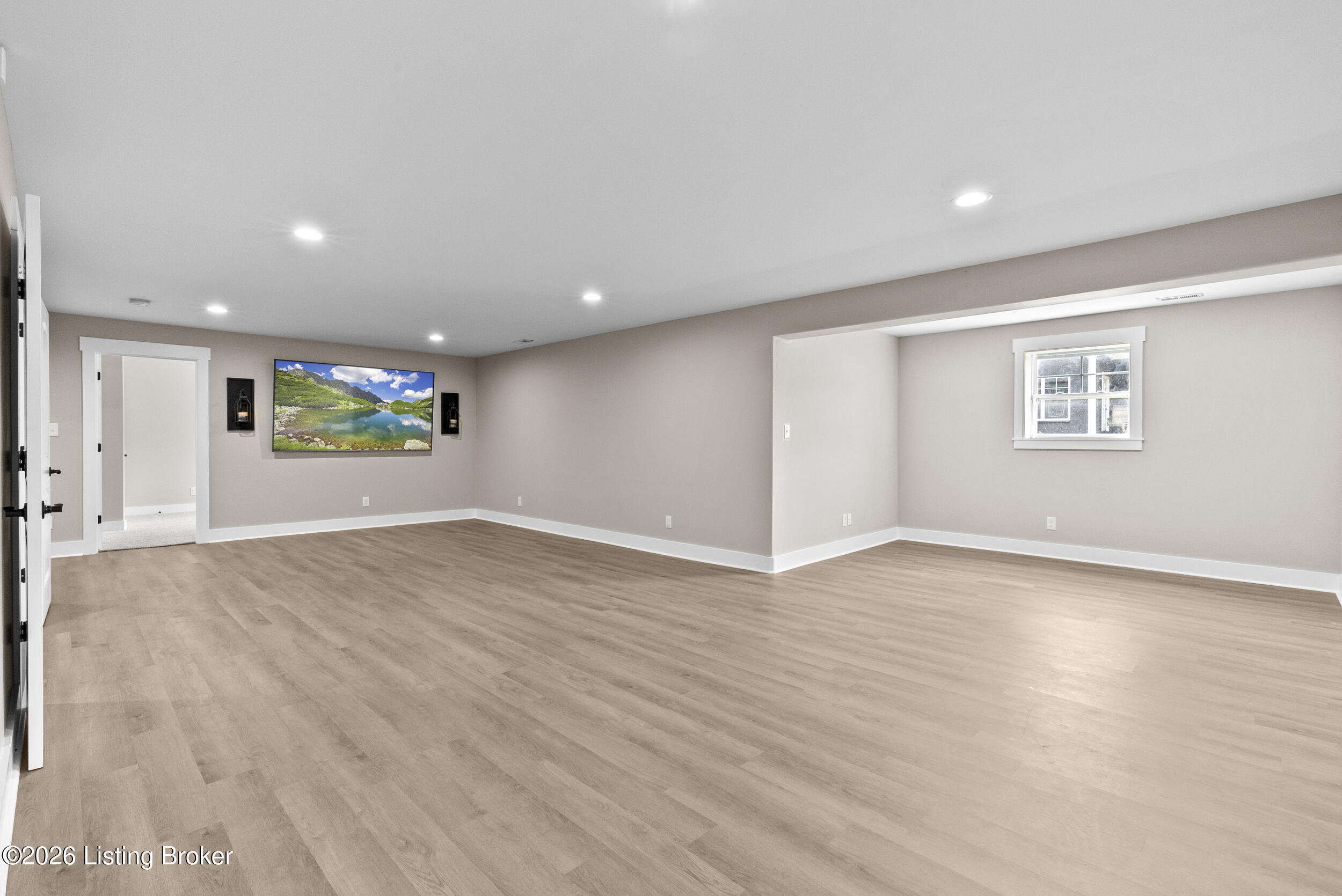 10424 Martinside Dr Property Photo 34