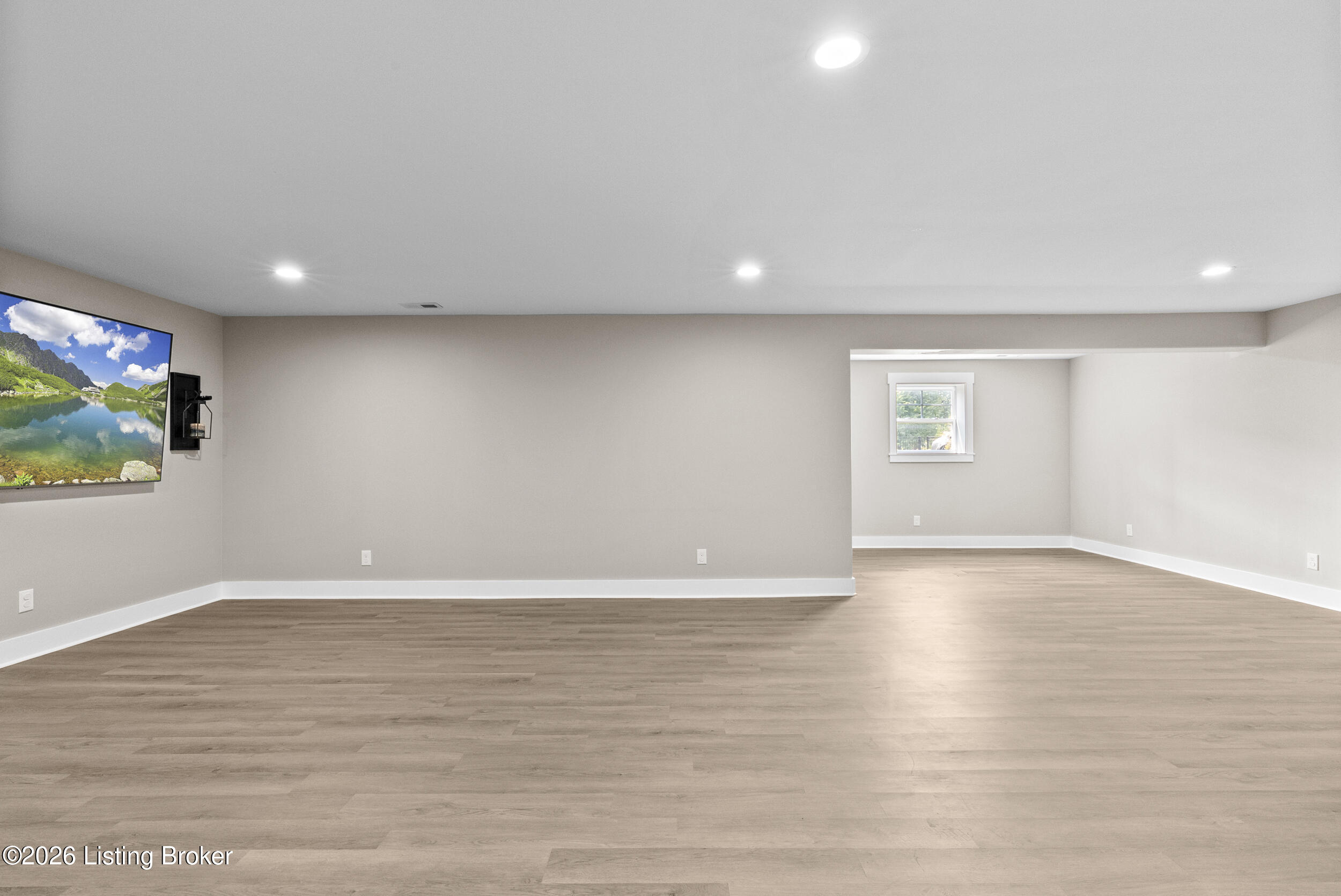10424 Martinside Dr Property Photo 35