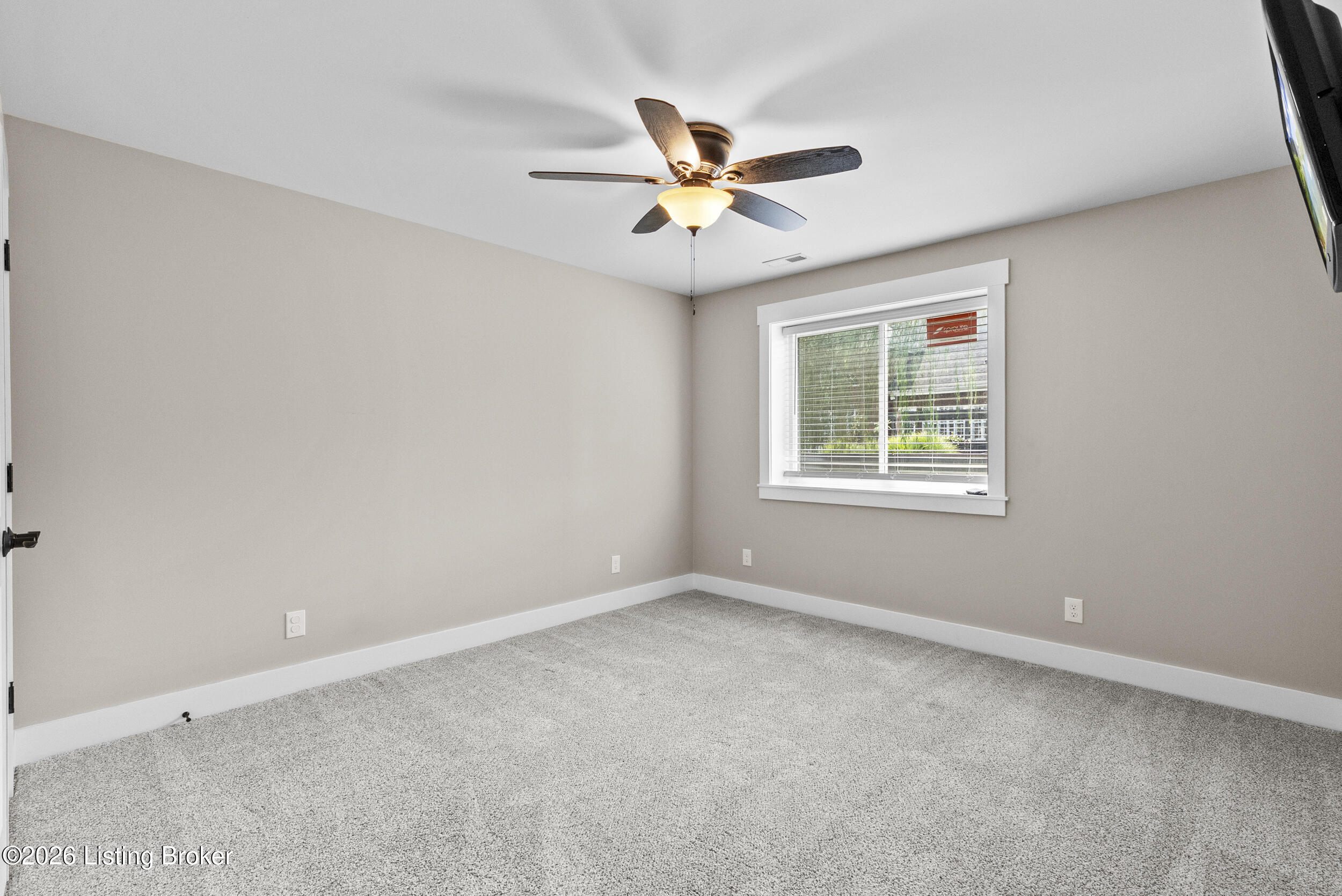 10424 Martinside Dr Property Photo 37