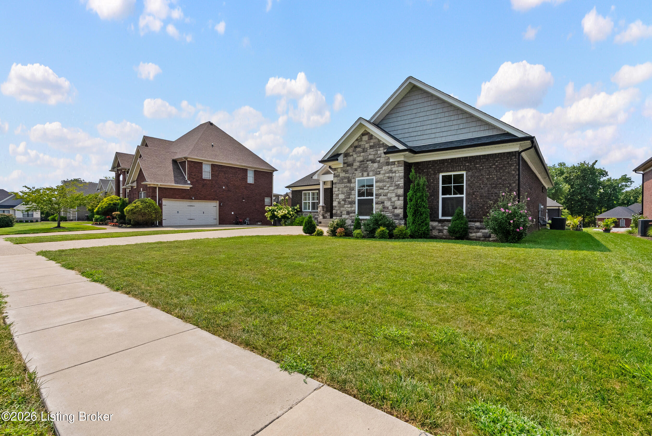 10424 Martinside Dr Property Photo 45