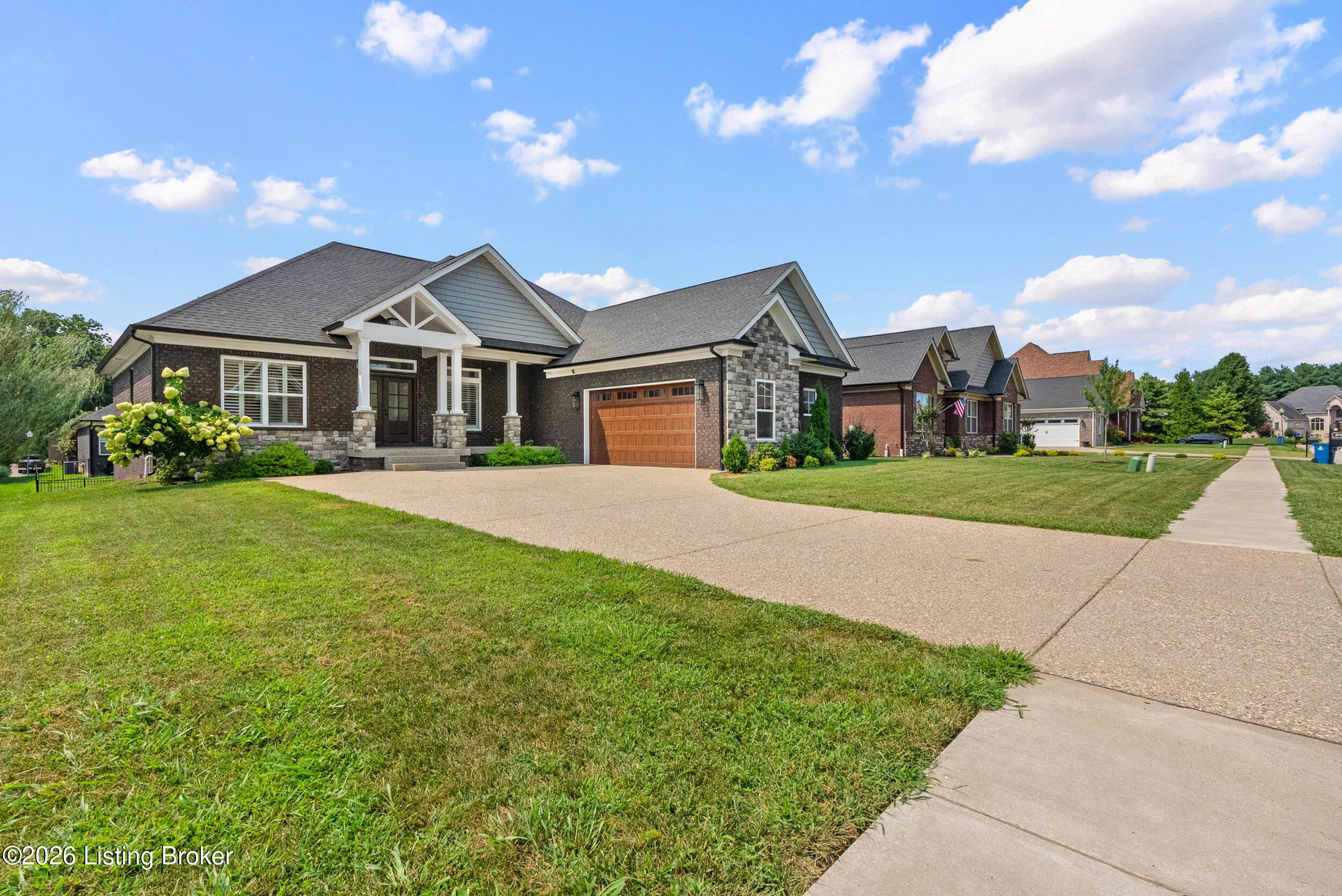 10424 Martinside Dr Property Photo 47