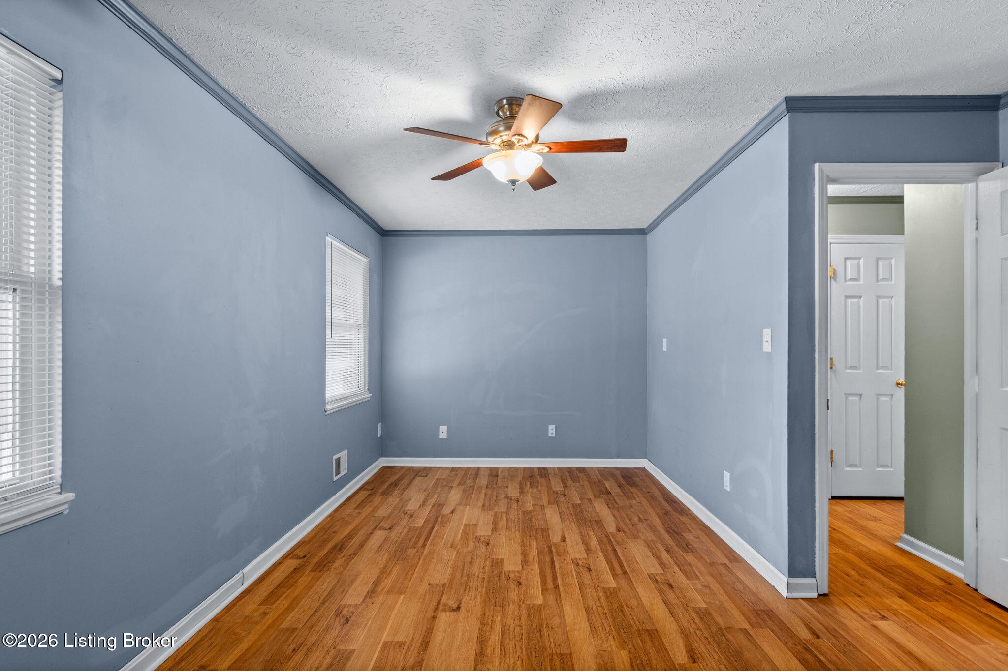 10200 Waycross Ave Property Photo 19