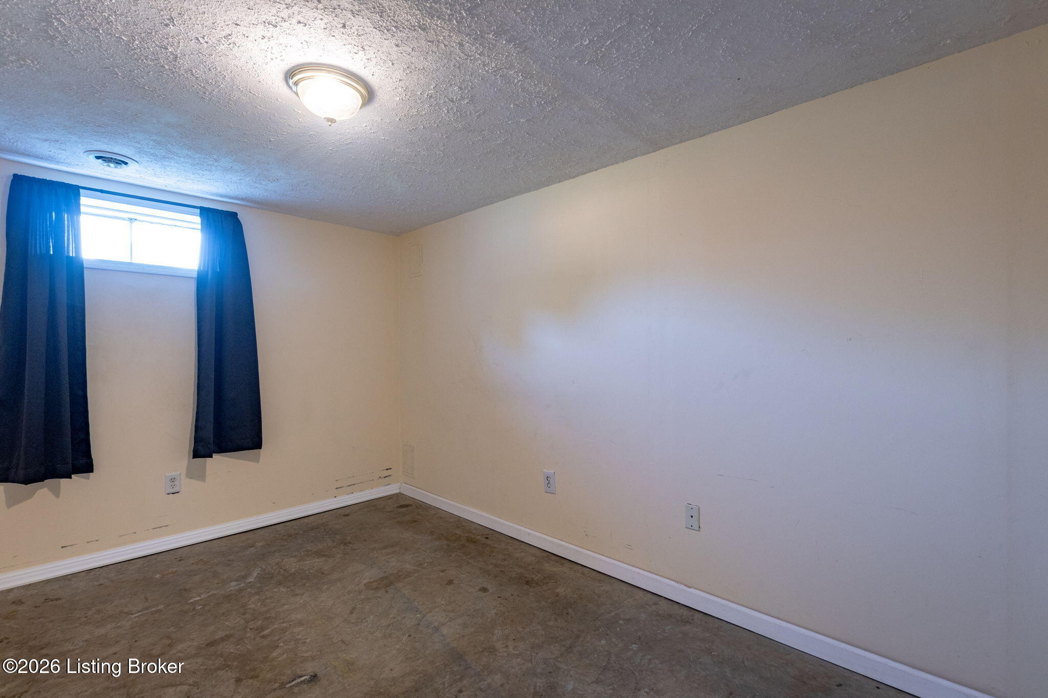 10200 Waycross Ave Property Photo 29