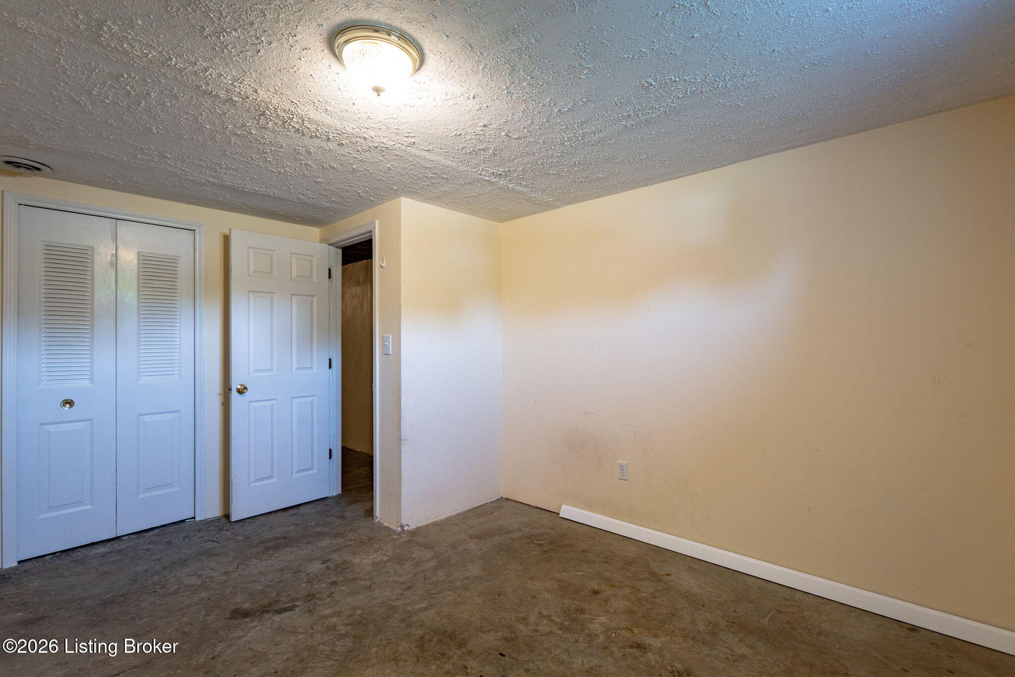 10200 Waycross Ave Property Photo 30