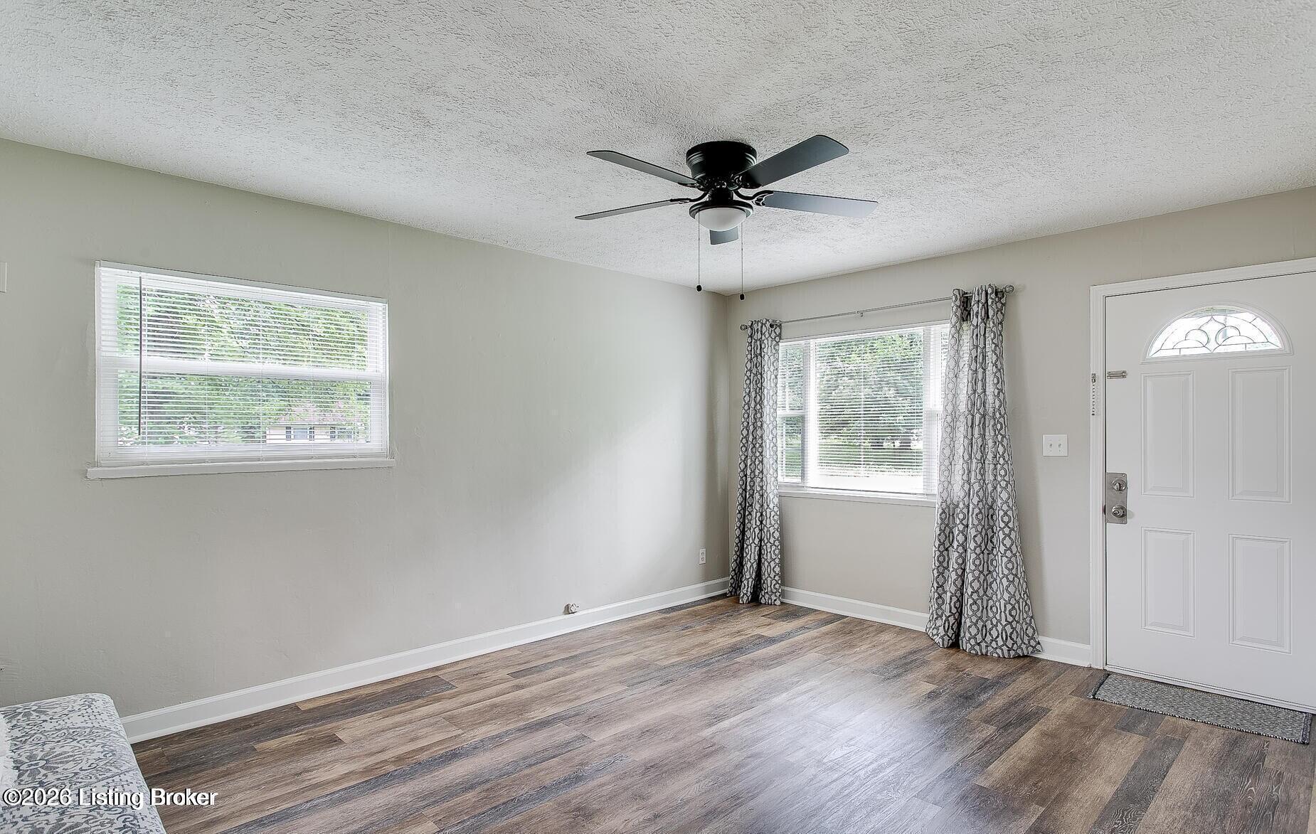 9606 El Prado St Property Photo 2