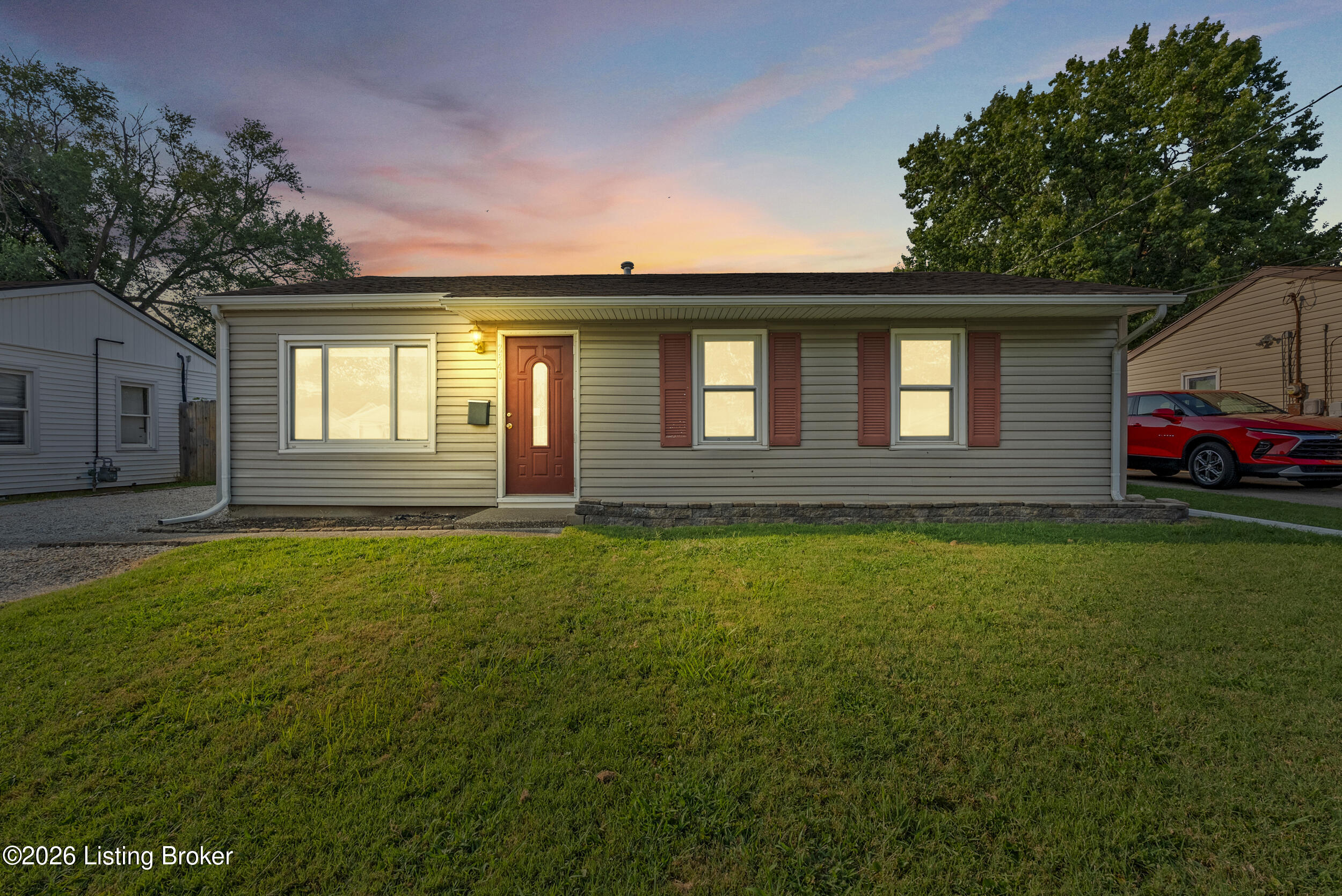 2840 Elam Dr Property Photo 2