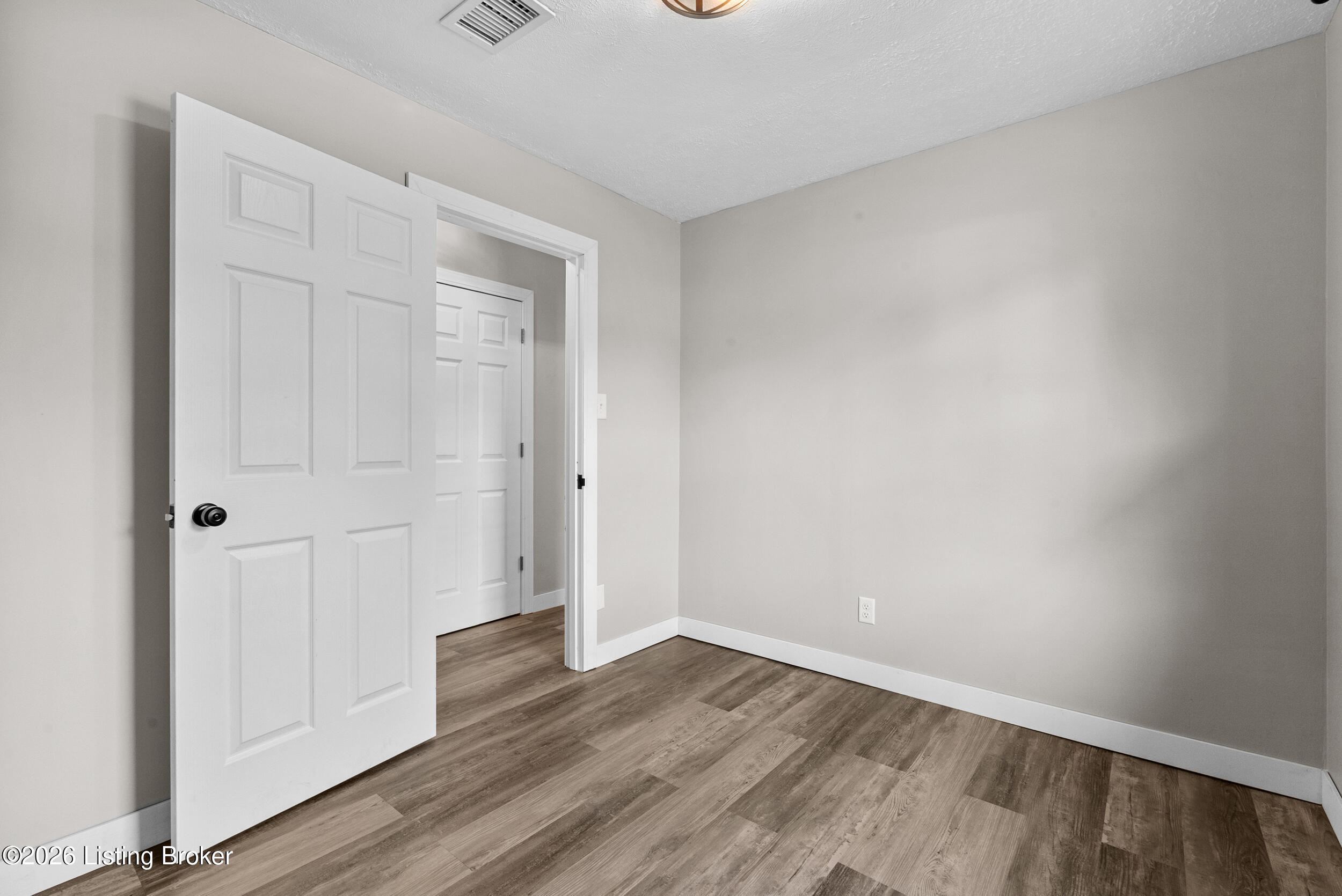 2840 Elam Dr Property Photo 15