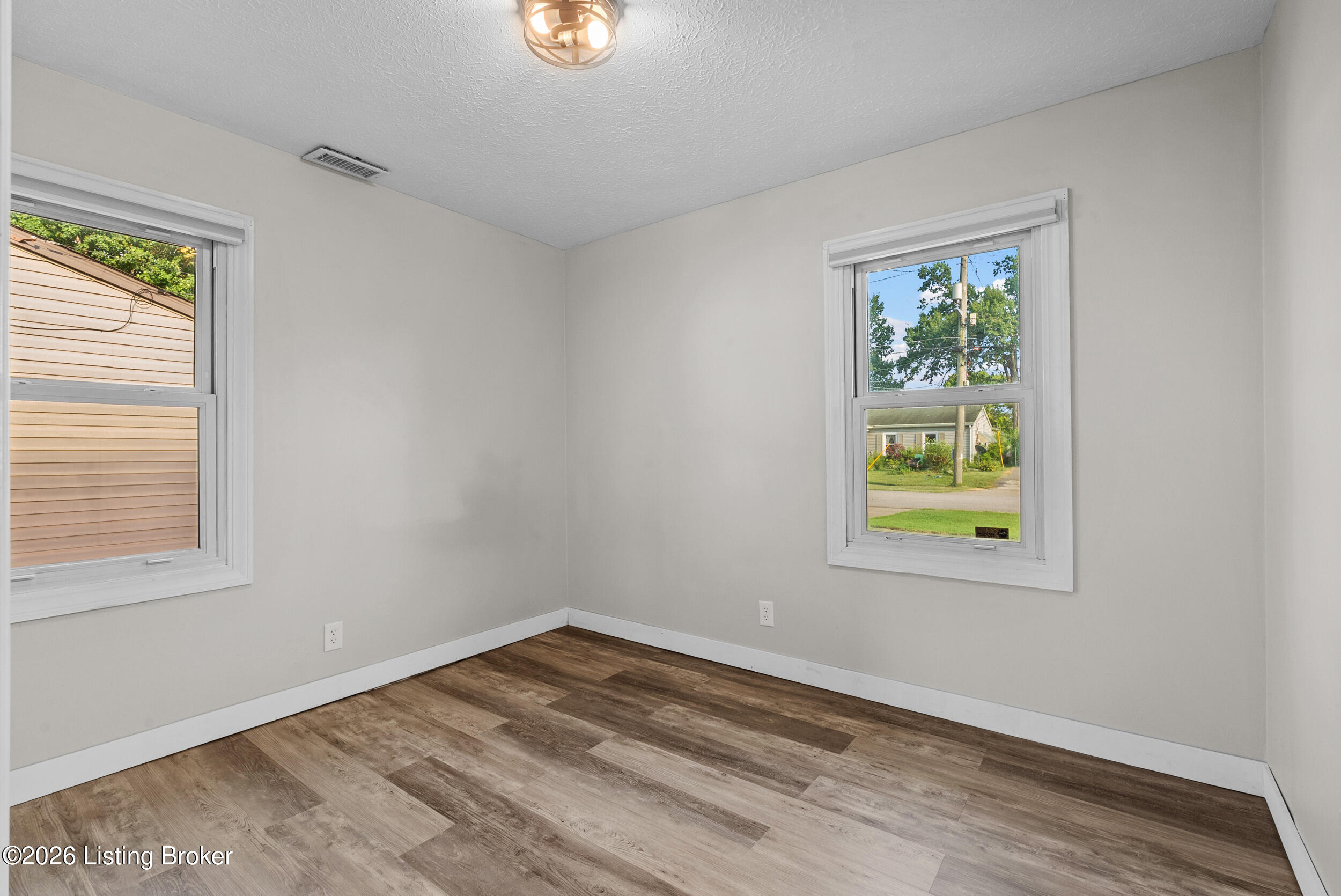 2840 Elam Dr Property Photo 18