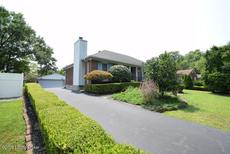 614 Stivers Rd Property Photo 3