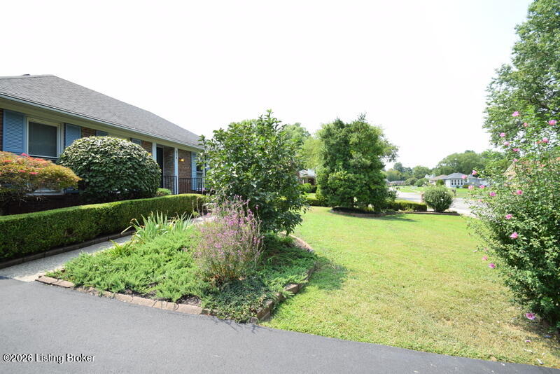 614 Stivers Rd Property Photo 5