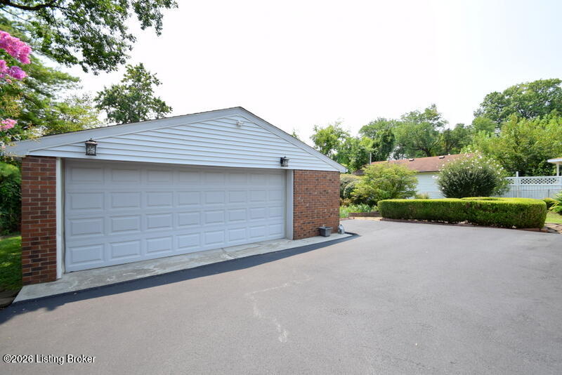 614 Stivers Rd Property Photo 9