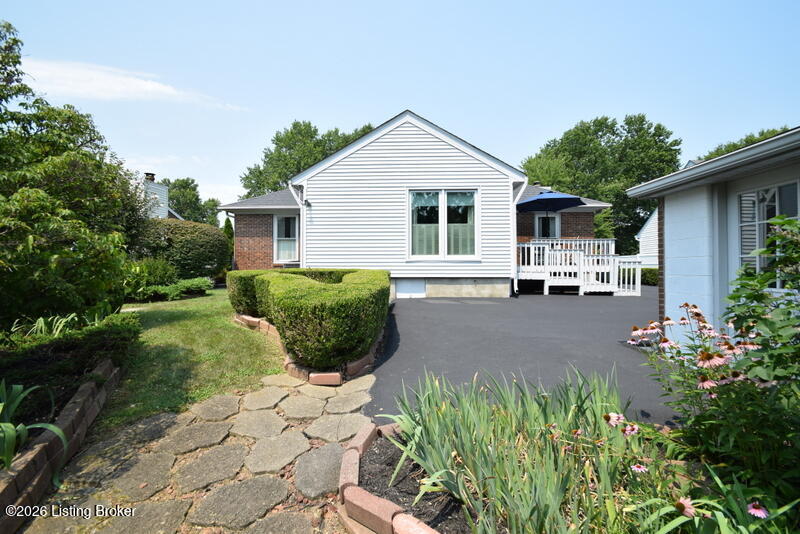 614 Stivers Rd Property Photo 12