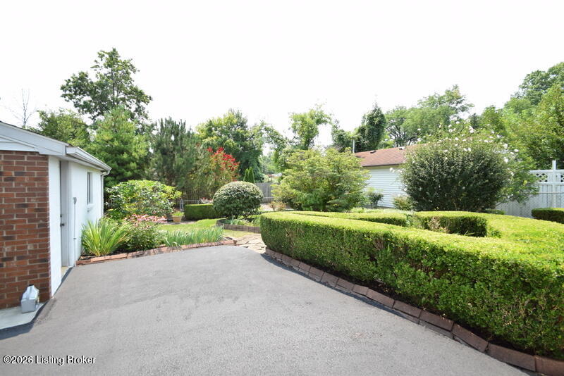 614 Stivers Rd Property Photo 13