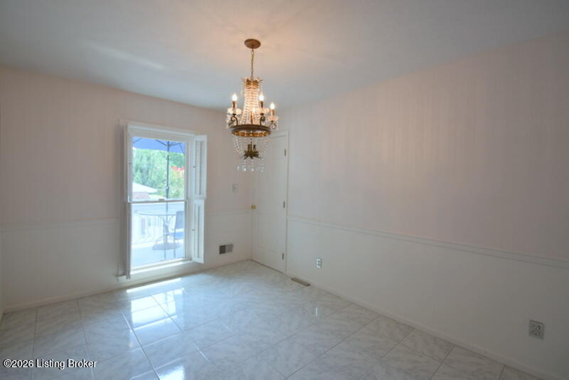 614 Stivers Rd Property Photo 24