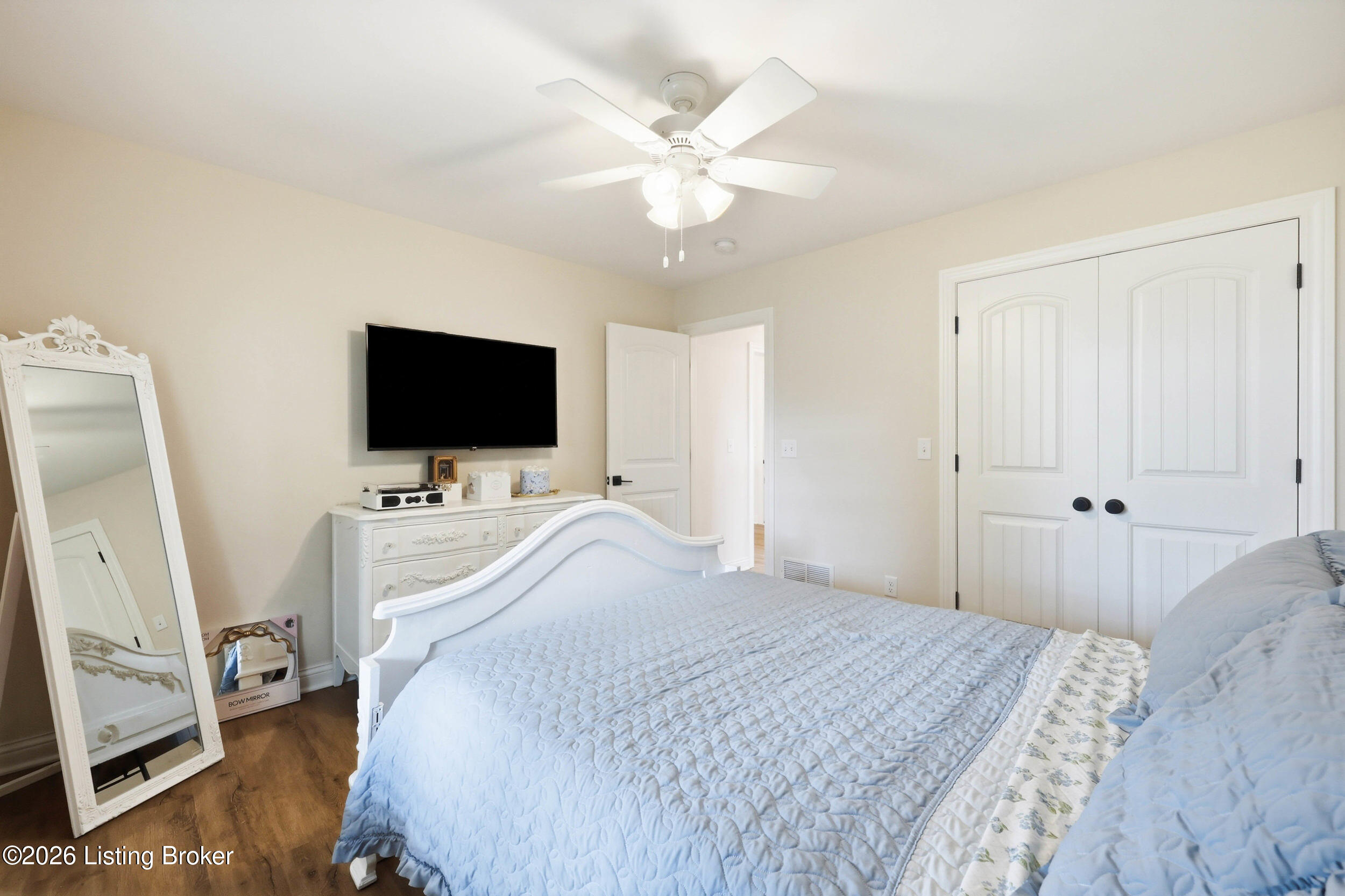 139 Wooded Glen Dr Property Photo 44