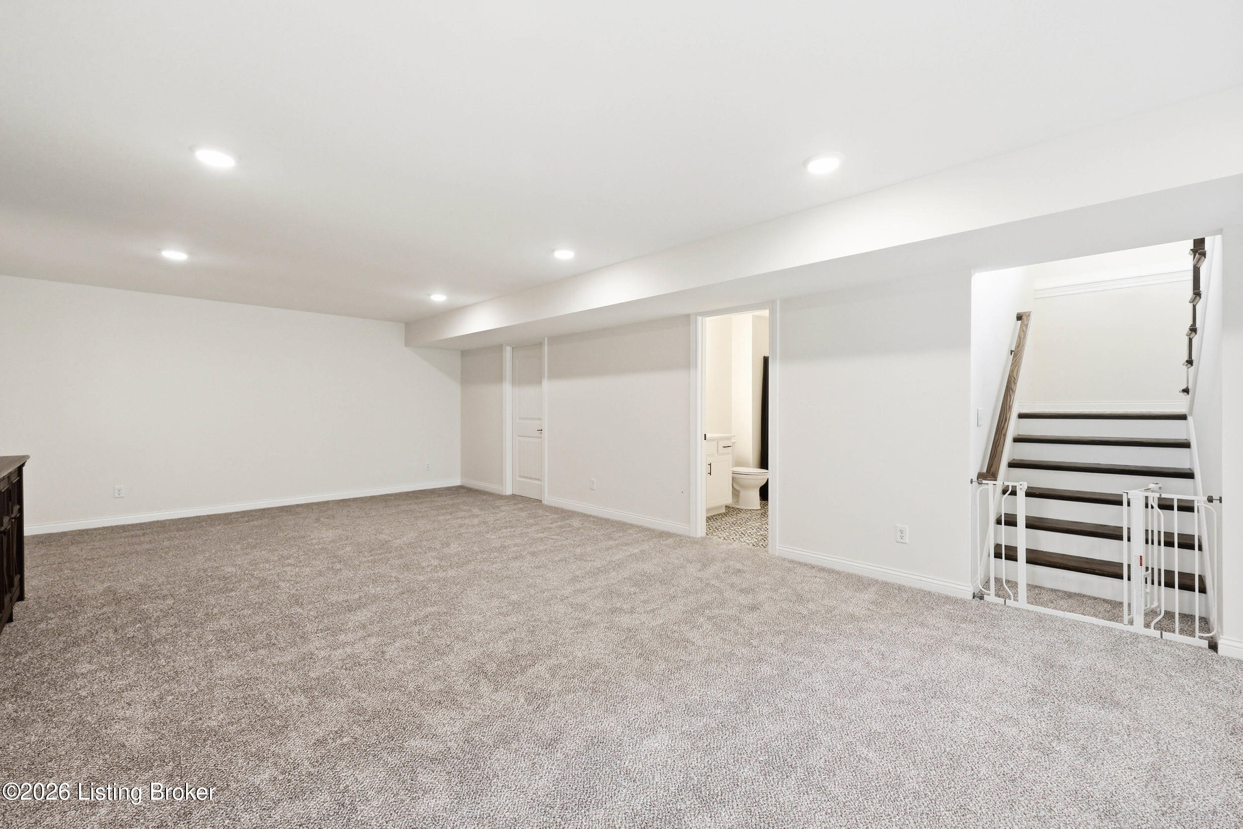 139 Wooded Glen Dr Property Photo 45