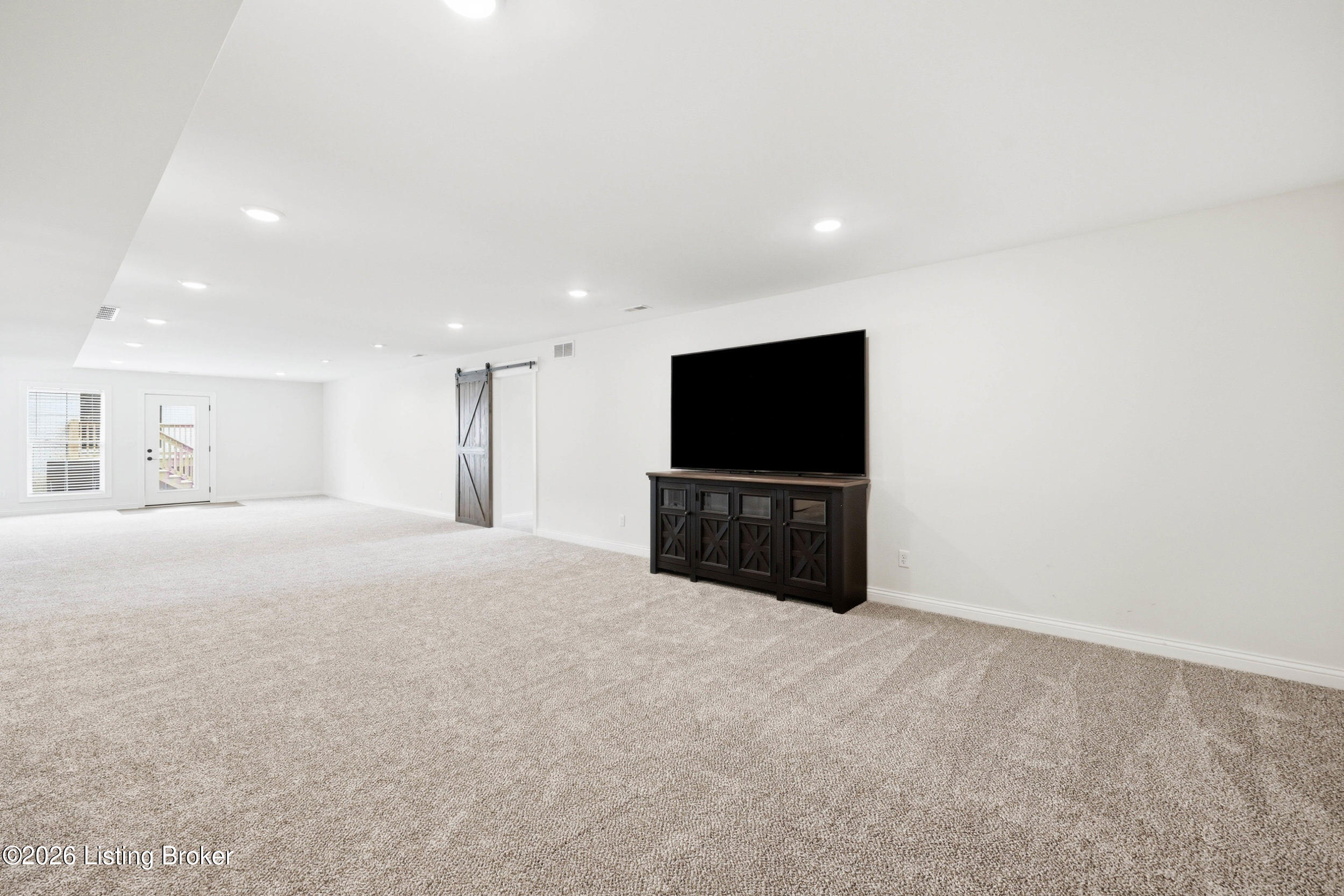 139 Wooded Glen Dr Property Photo 47