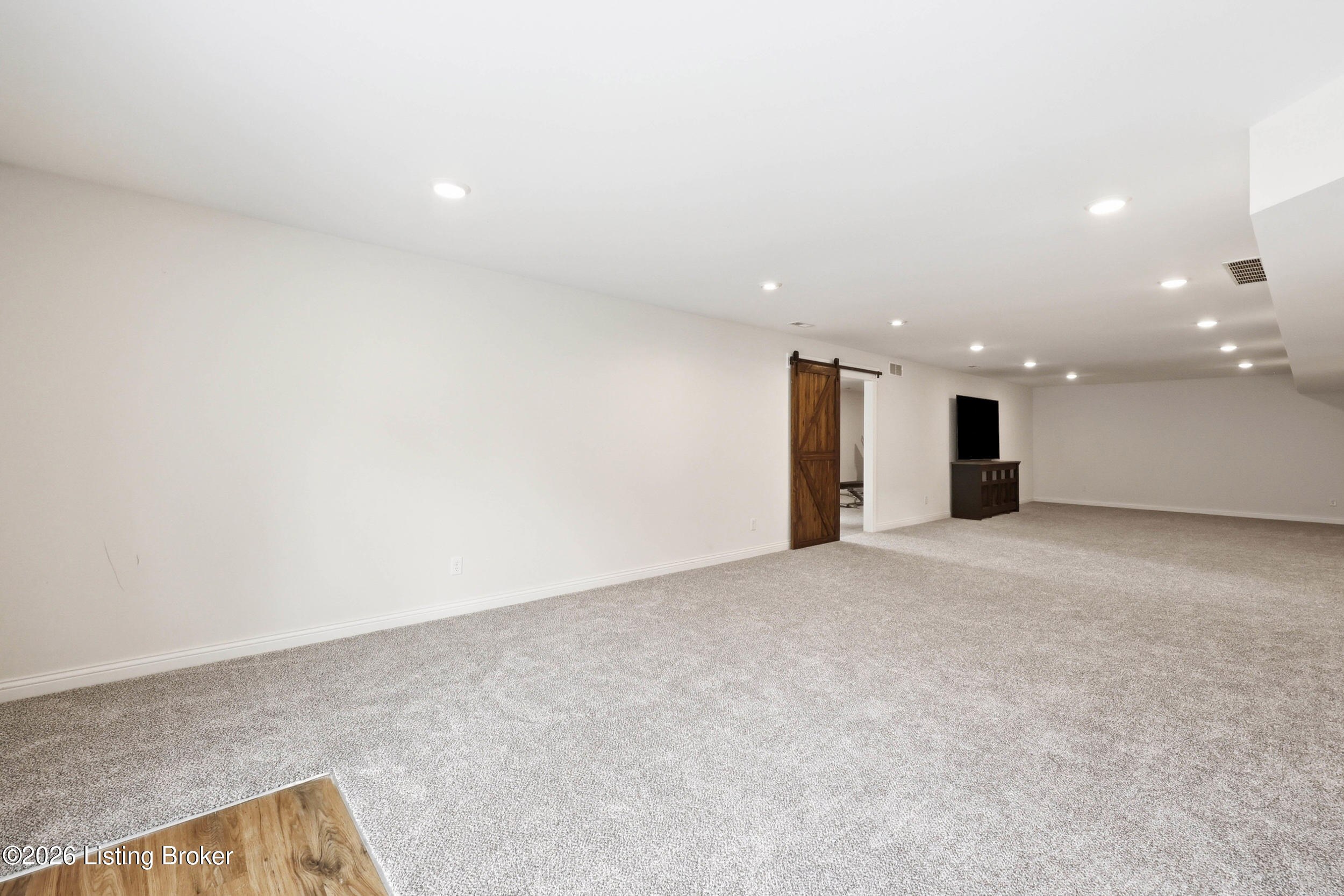 139 Wooded Glen Dr Property Photo 48