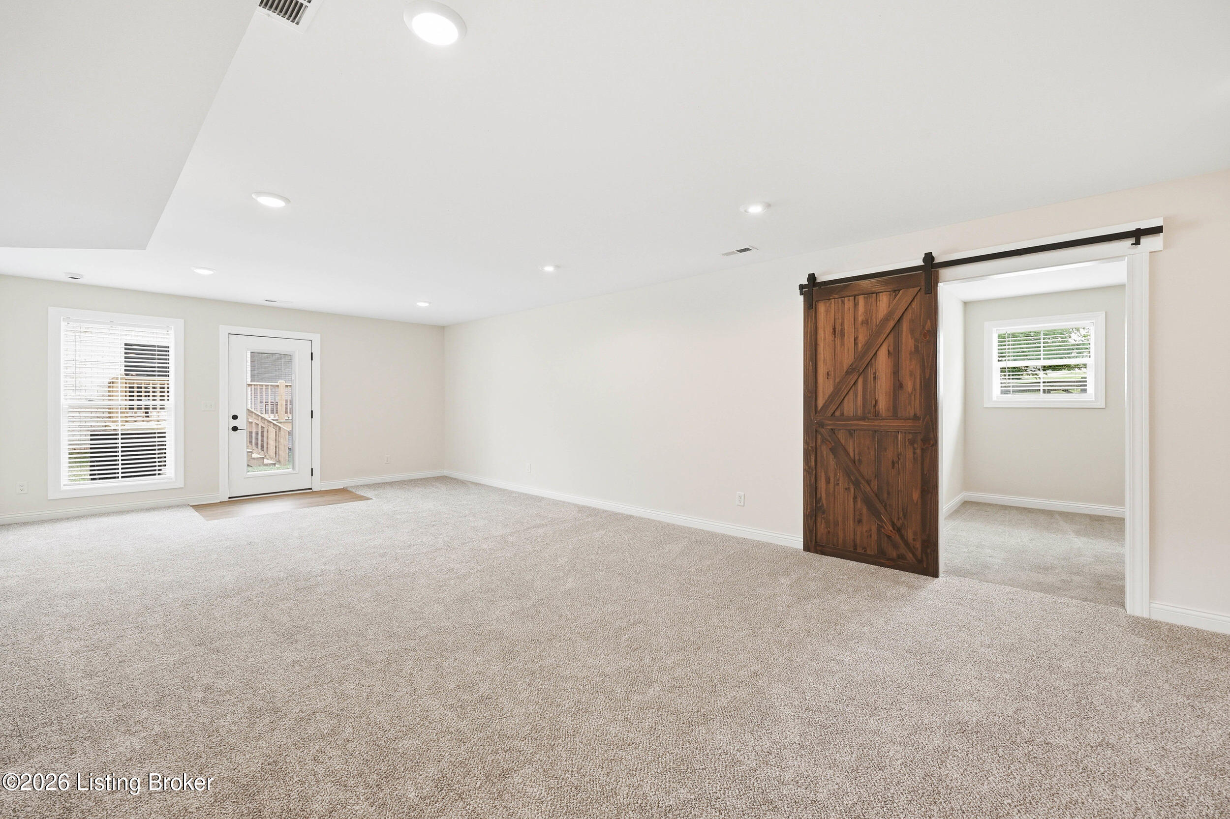 139 Wooded Glen Dr Property Photo 49