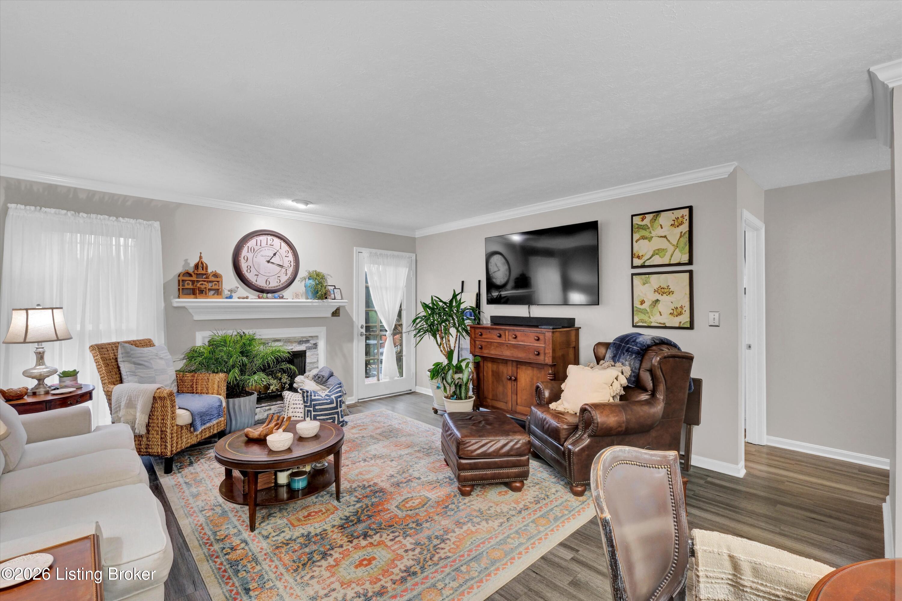 10402 Lakeshore Bluff Property Photo 2