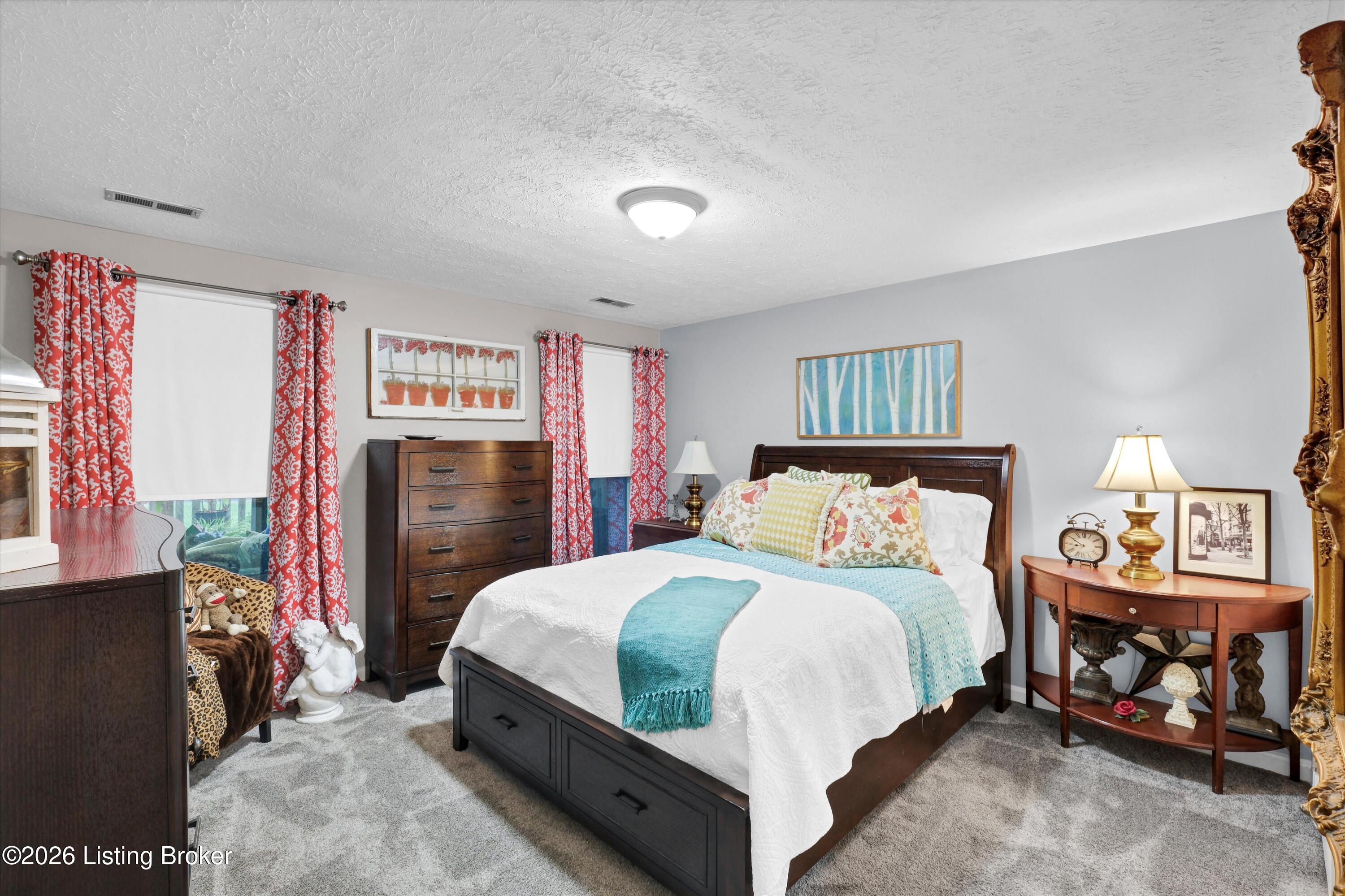10402 Lakeshore Bluff Property Photo 9