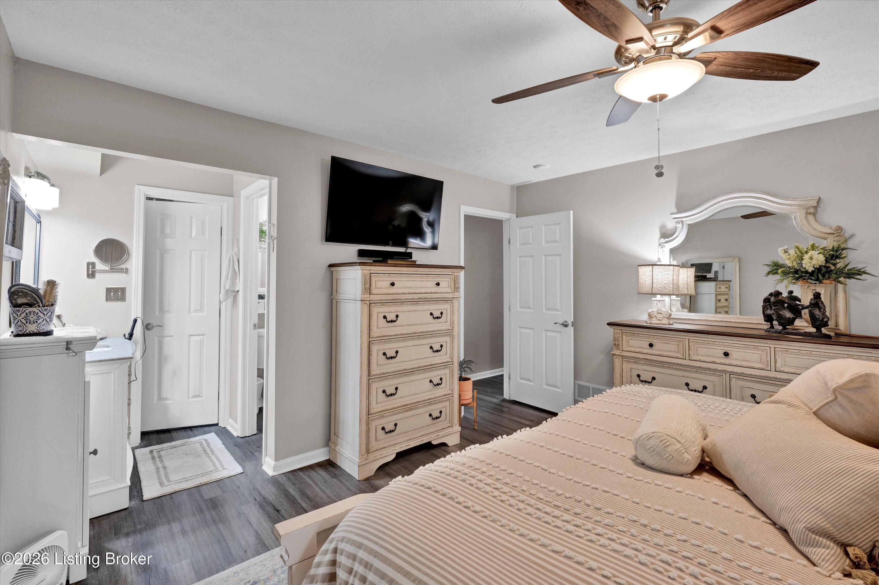 10402 Lakeshore Bluff Property Photo 26