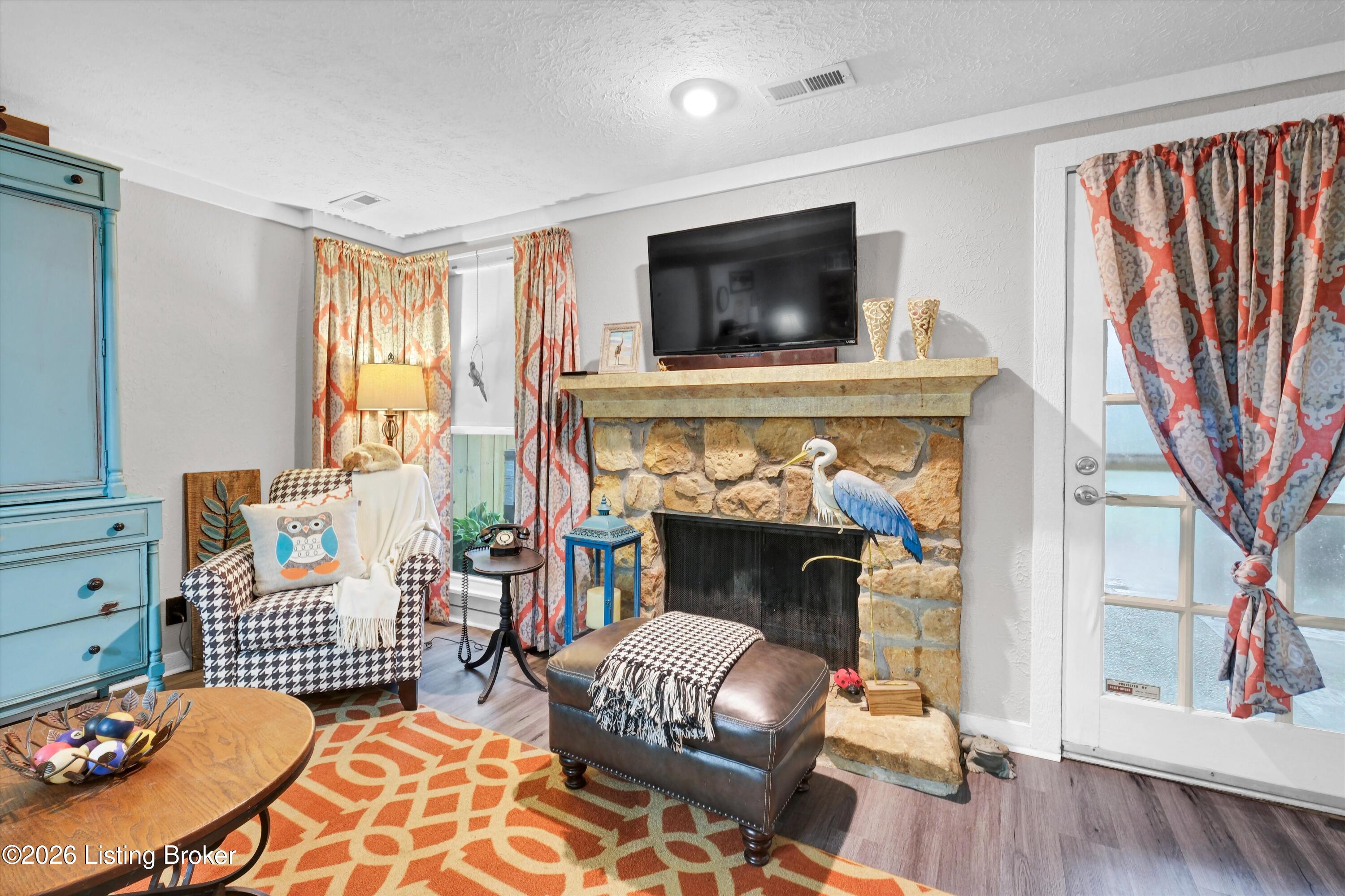 10402 Lakeshore Bluff Property Photo 32