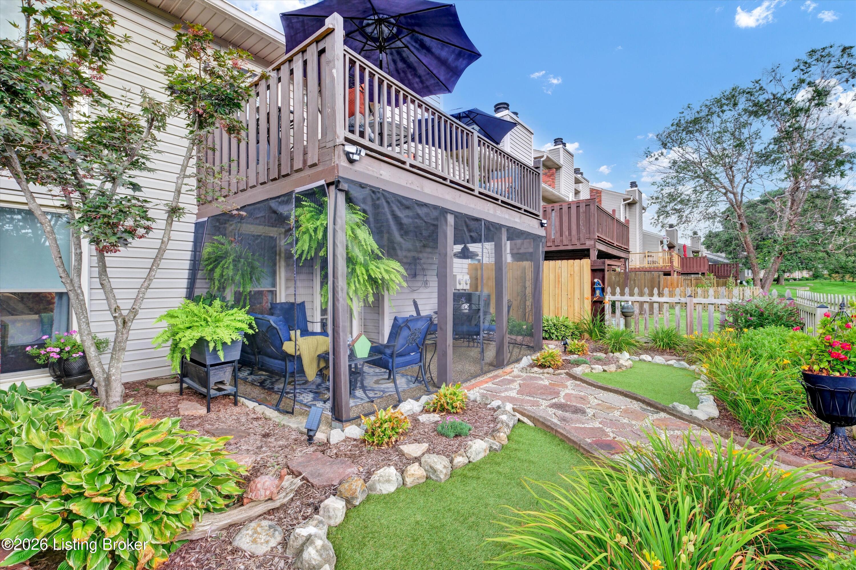 10402 Lakeshore Bluff Property Photo 41