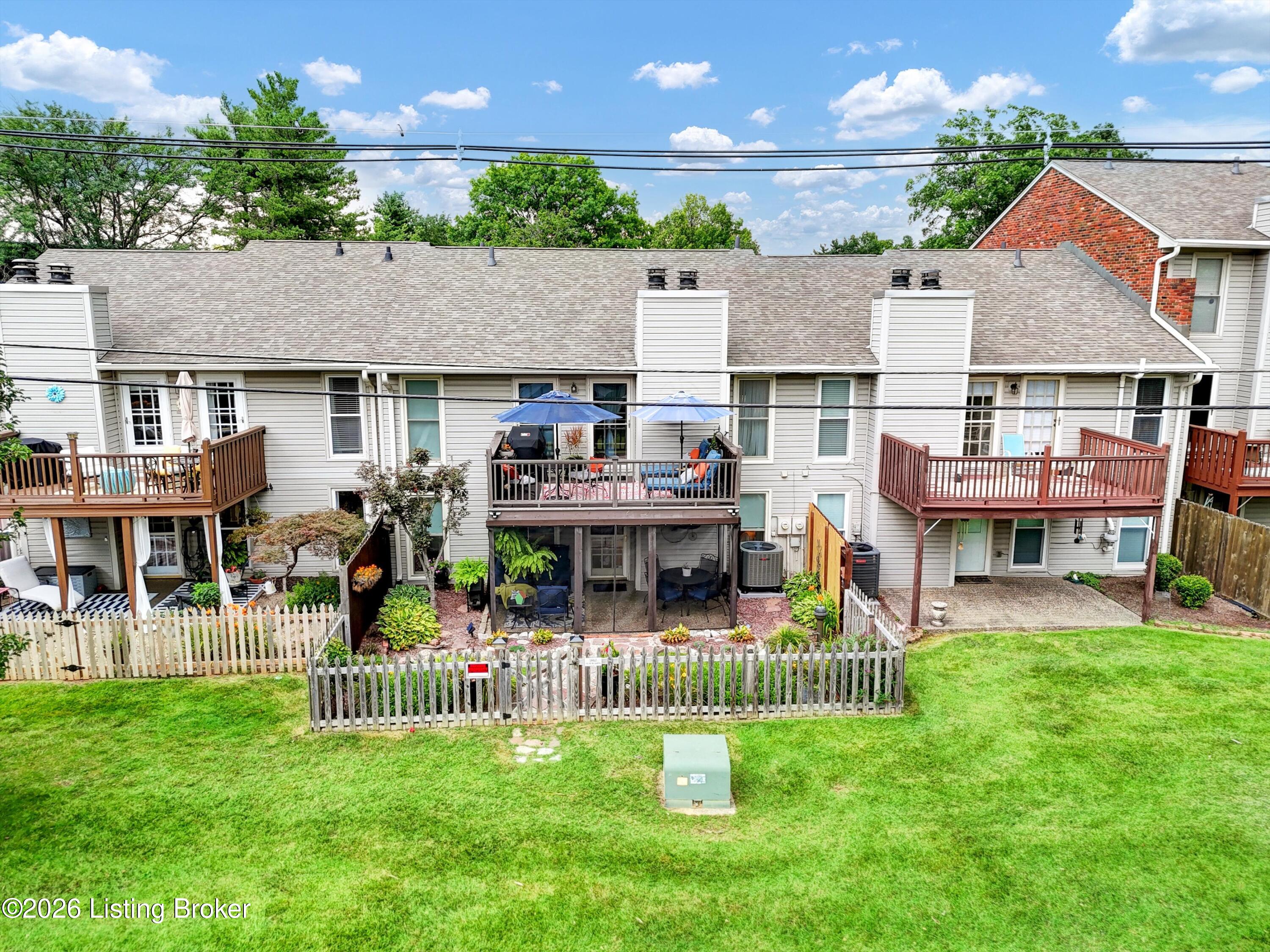 10402 Lakeshore Bluff Property Photo 47