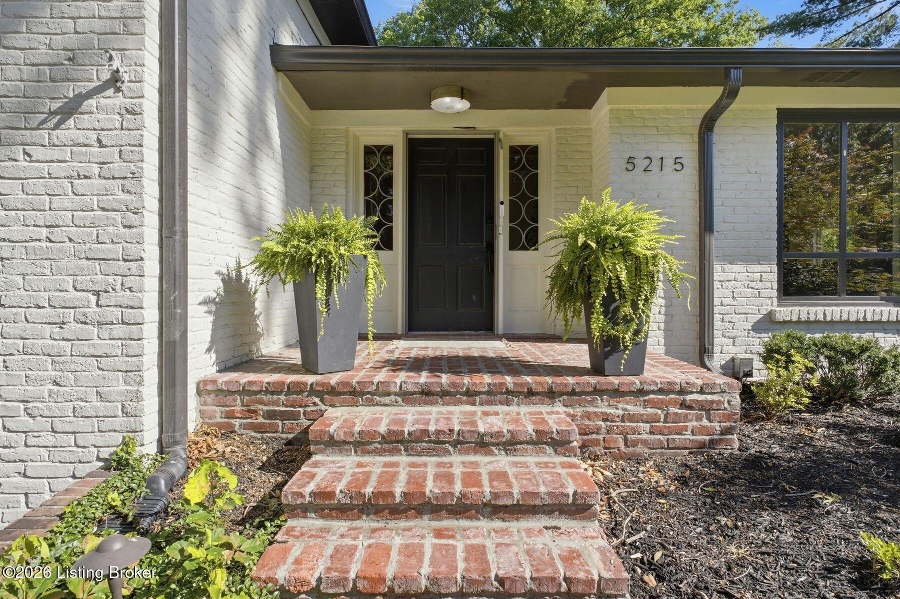 5215 Eastwind Rd Property Photo 4