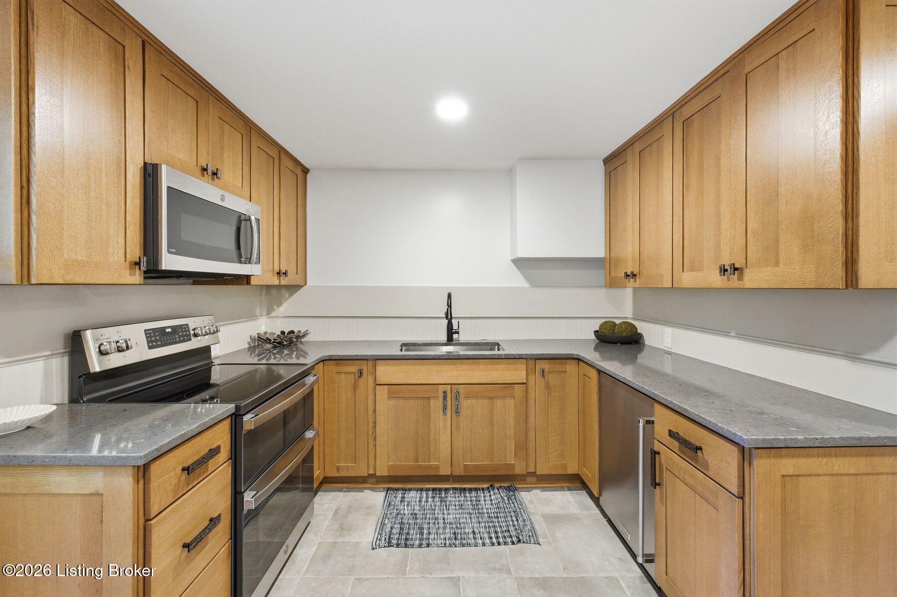 5215 Eastwind Rd Property Photo 41