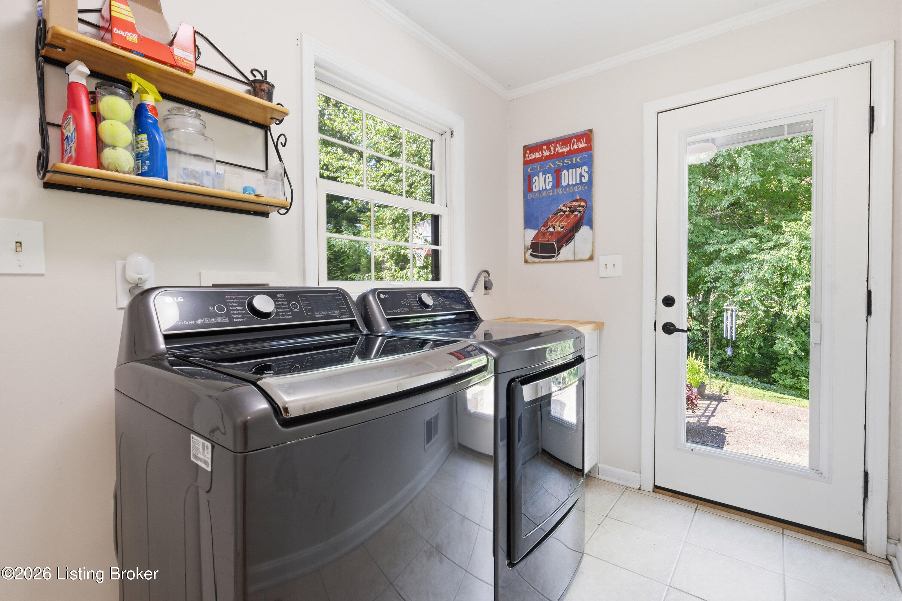 7230 Heatherly Square Property Photo 14