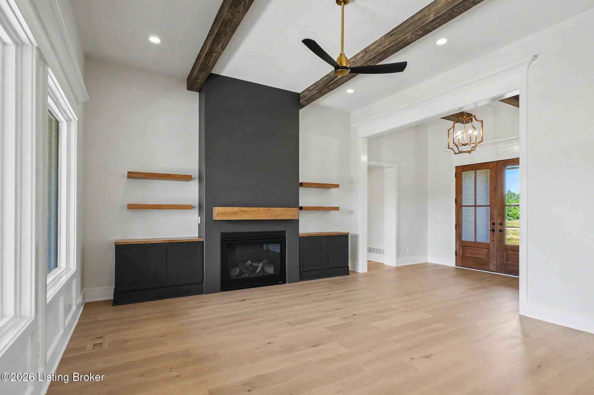 4000 Paramont Commons Blvd Property Photo 5