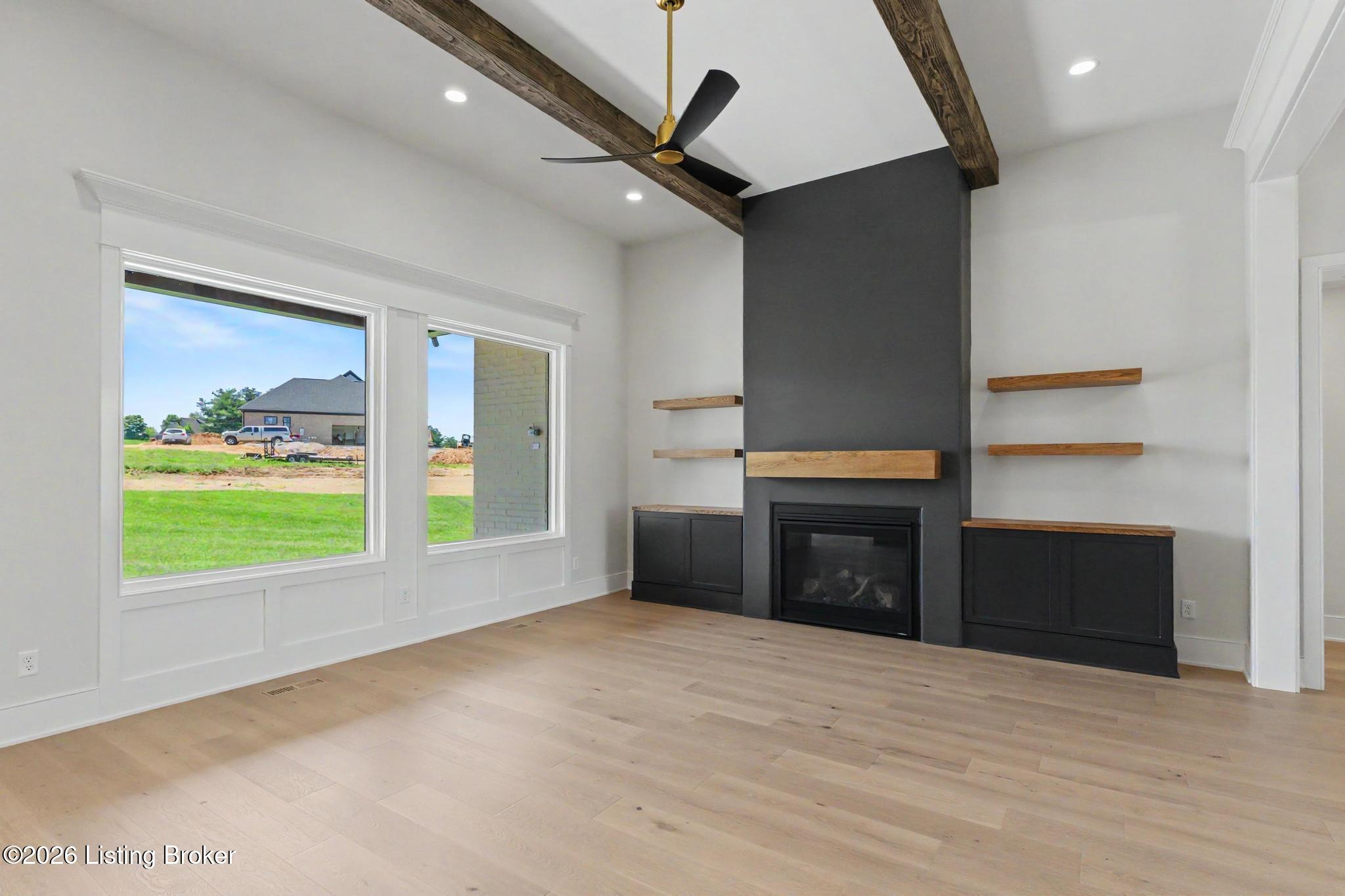 4000 Paramont Commons Blvd Property Photo 6