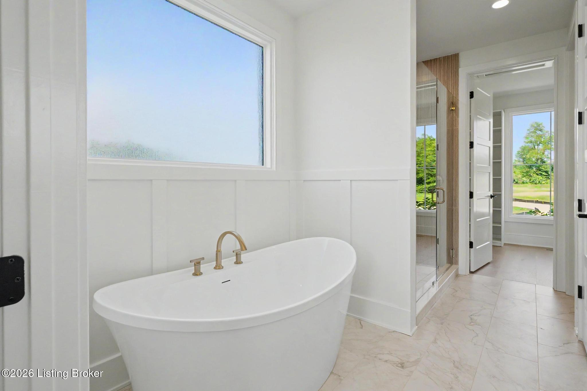 4000 Paramont Commons Blvd Property Photo 23