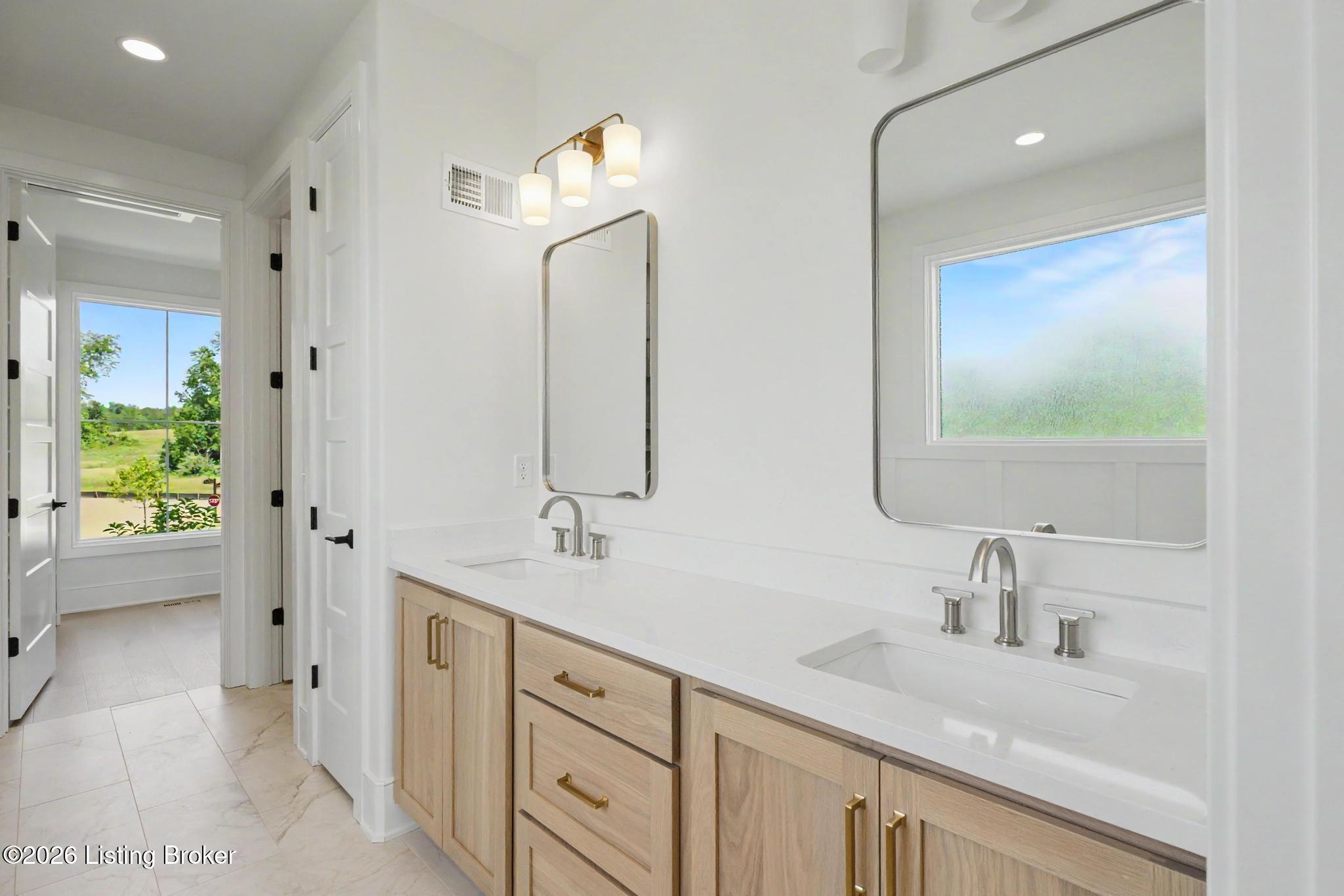 4000 Paramont Commons Blvd Property Photo 26