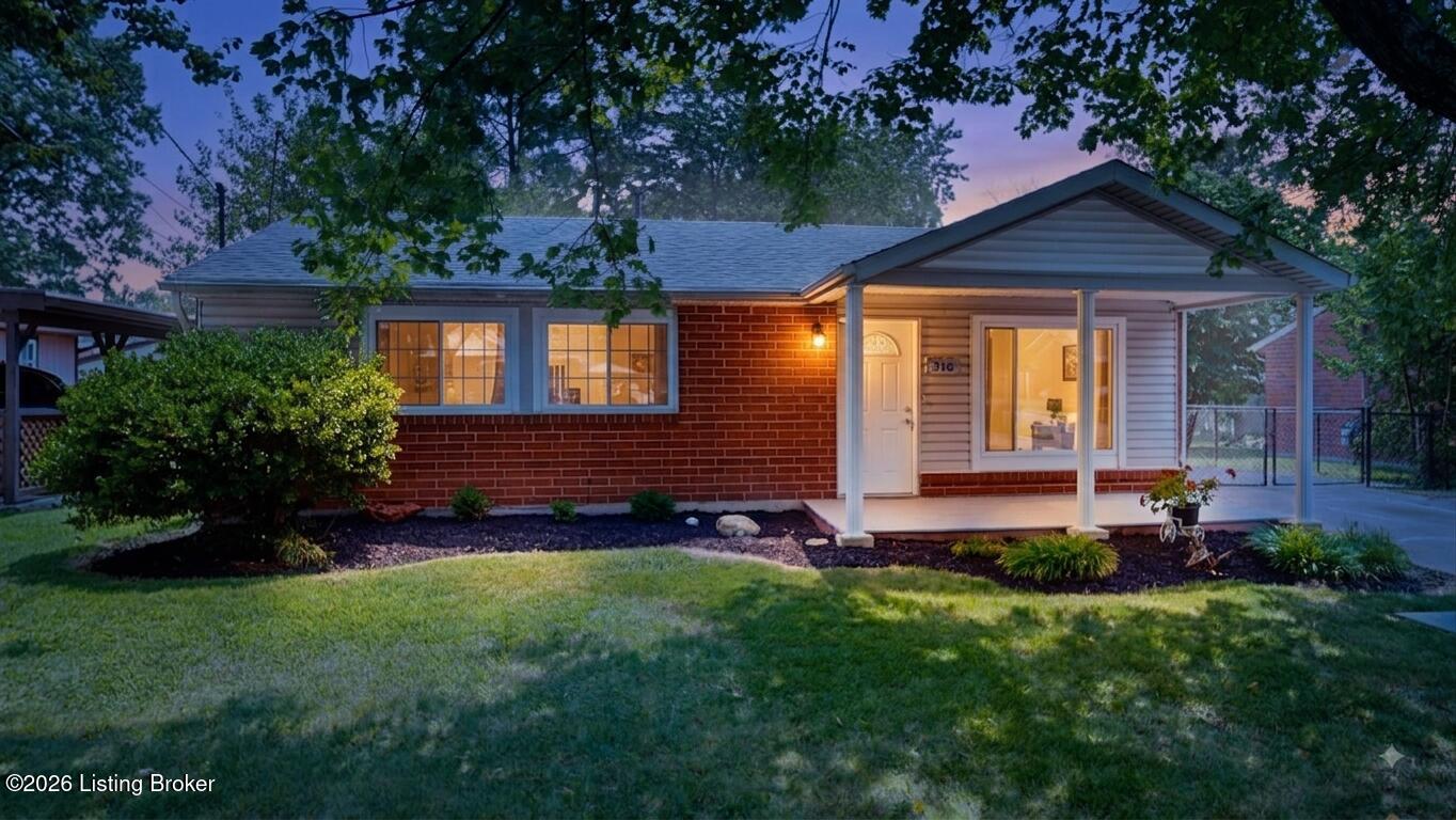 716 Glengarry Dr Property Photo 2