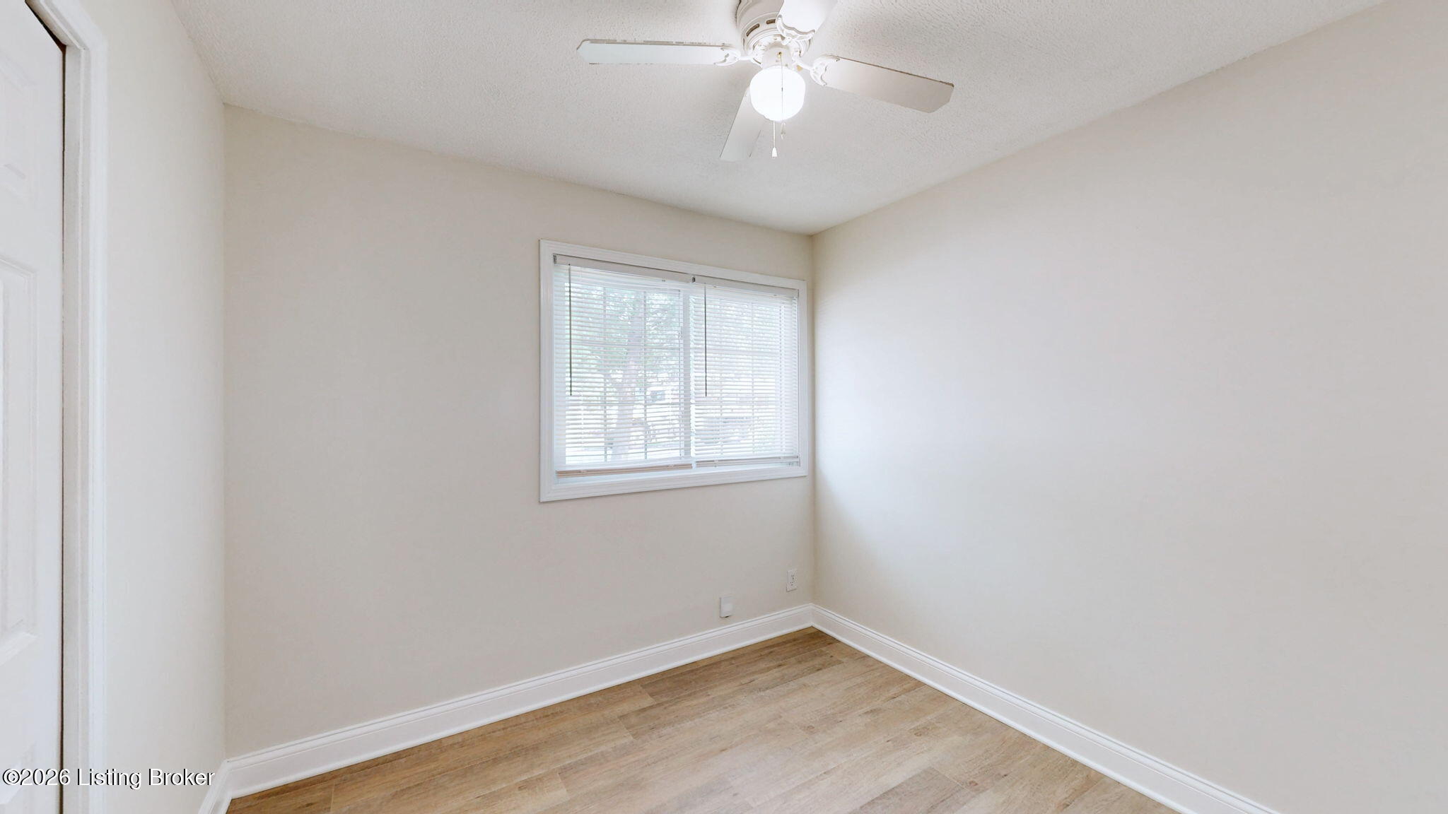 716 Glengarry Dr Property Photo 15