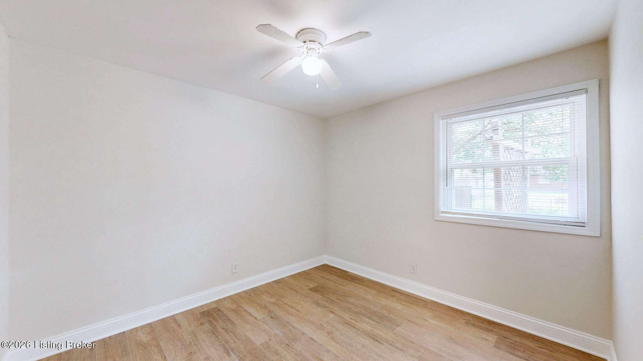 716 Glengarry Dr Property Photo 21