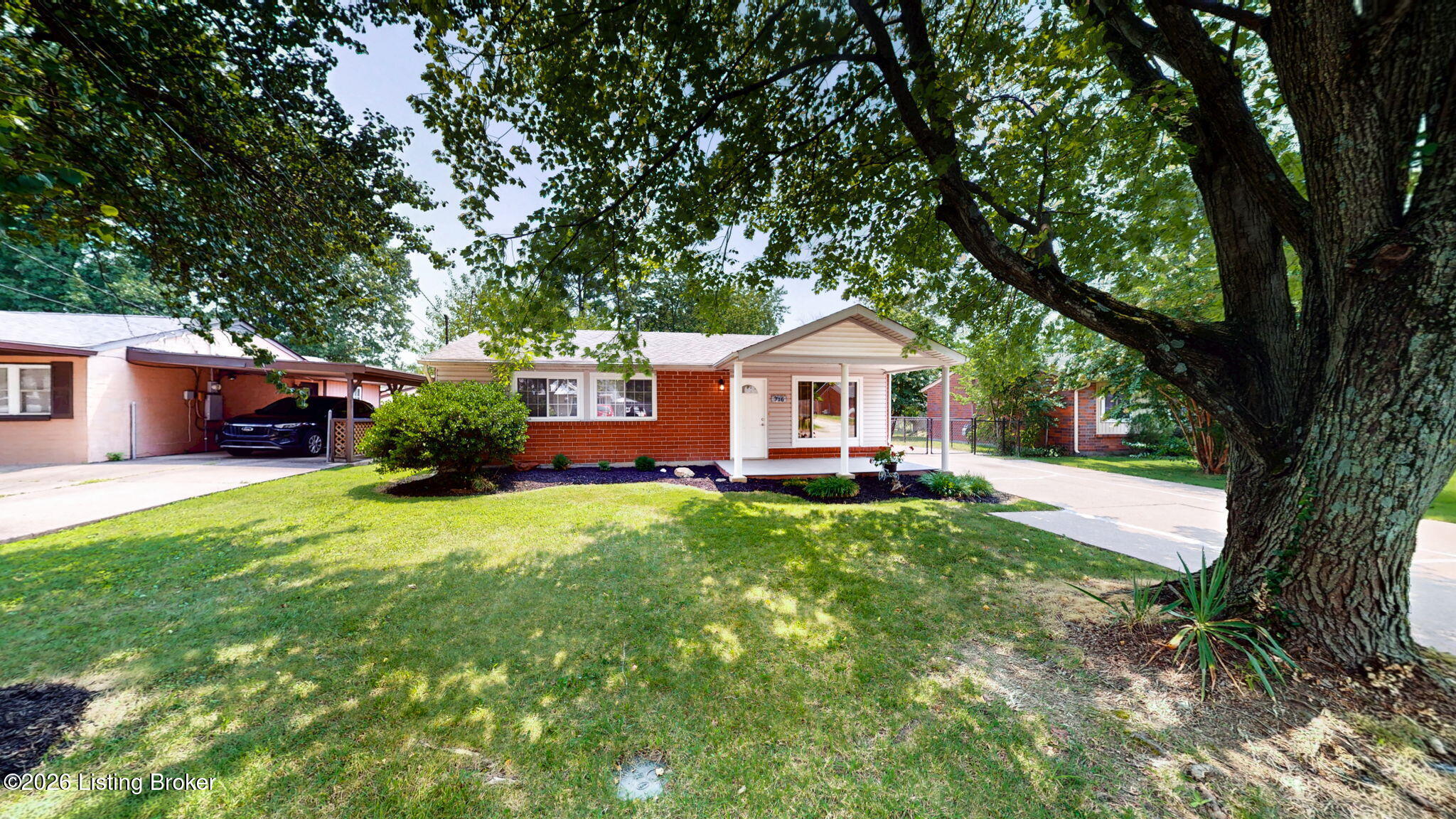 716 Glengarry Dr Property Photo 26